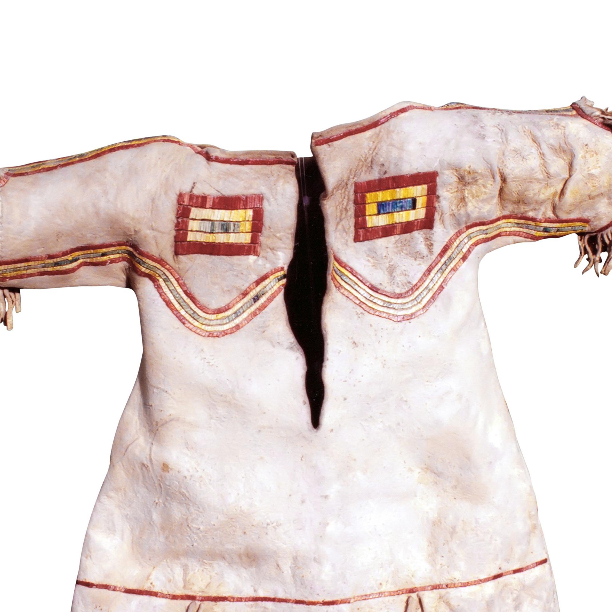 Gestepptes authentisches Kinderkleid von Sioux (amerikanisch) im Angebot