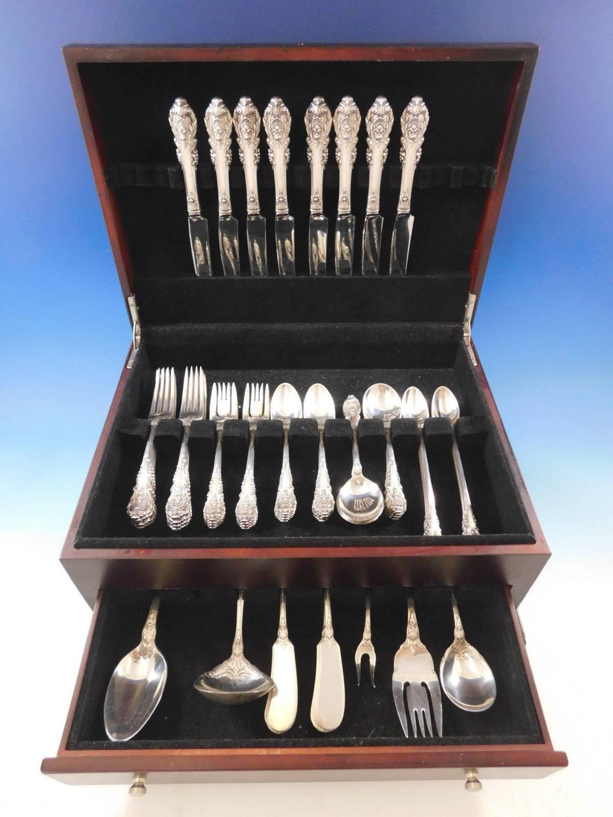 Gorgeous Sir Christopher by Wallace sterling silver Flatware set, 61 pieces. This set includes:

8 Knives, 8 7/8