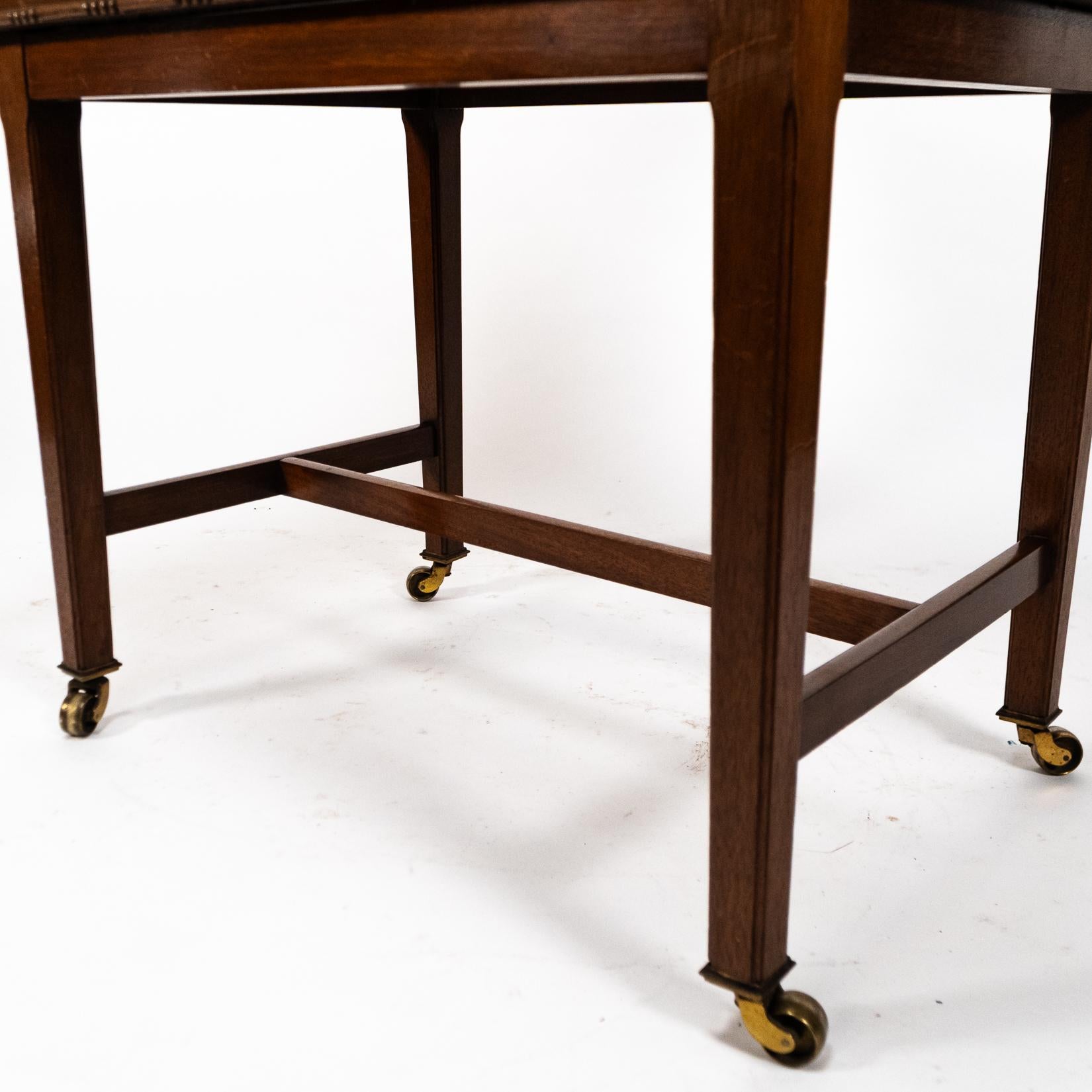 Sir Edwin Landseer Lutyens. A Rare Newspaper Basket with Acorn Finials For Sale 3
