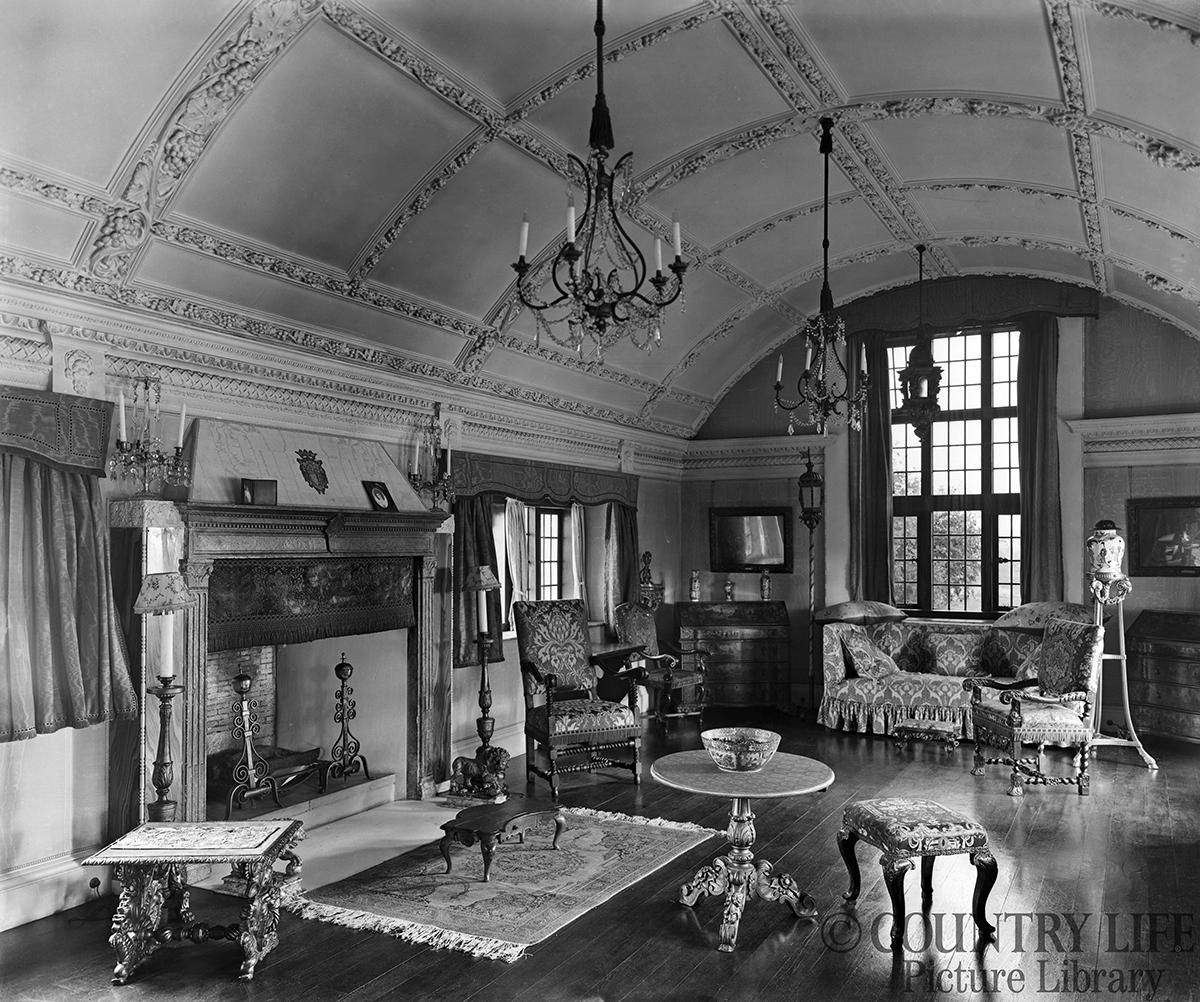 Sir Edwin Lutyens Chimneypiece from Papillon Hall, England 6