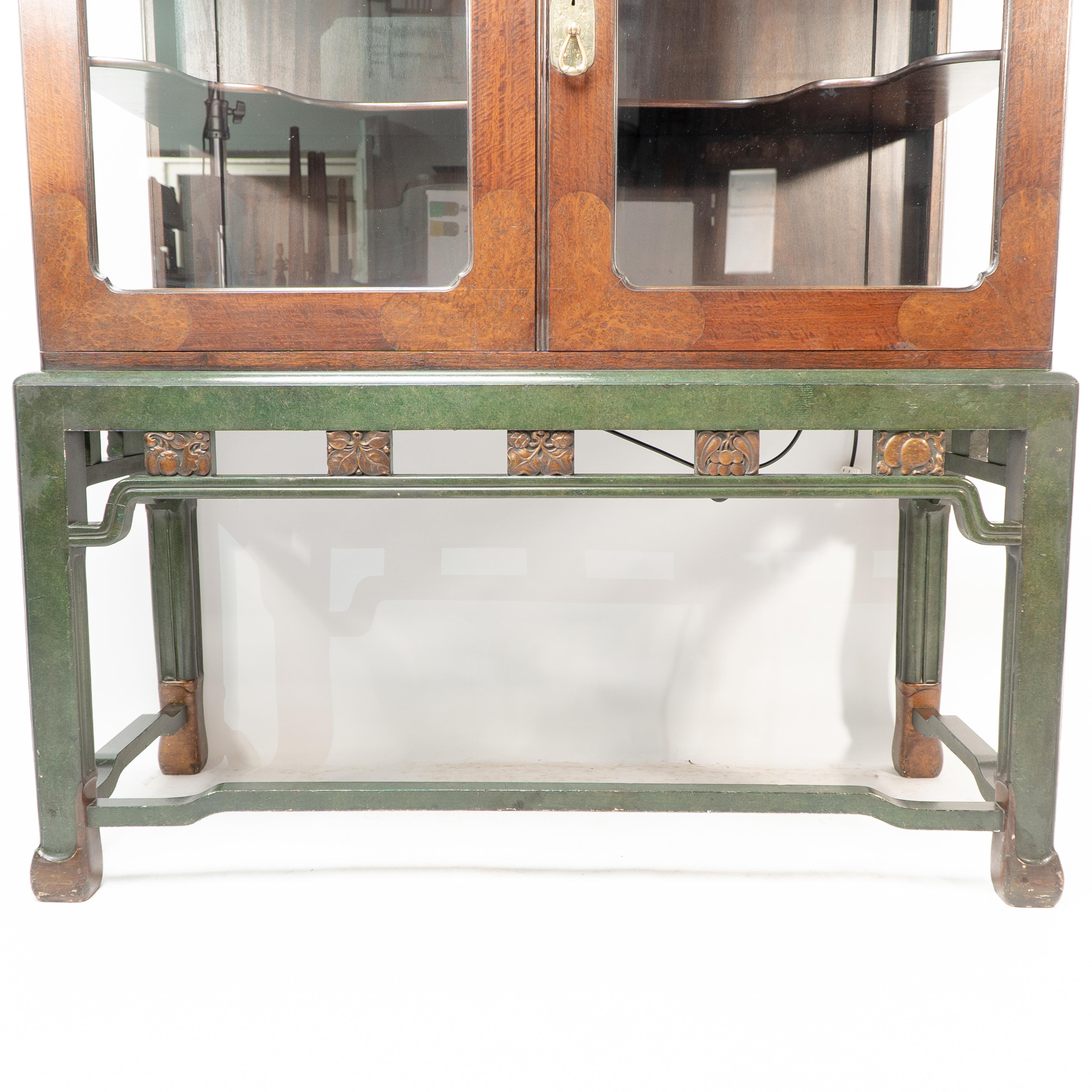 Sir Robert Lorimer attr. Whytock & Reid Edinburgh Anglo-Chinese display cabinet For Sale 3