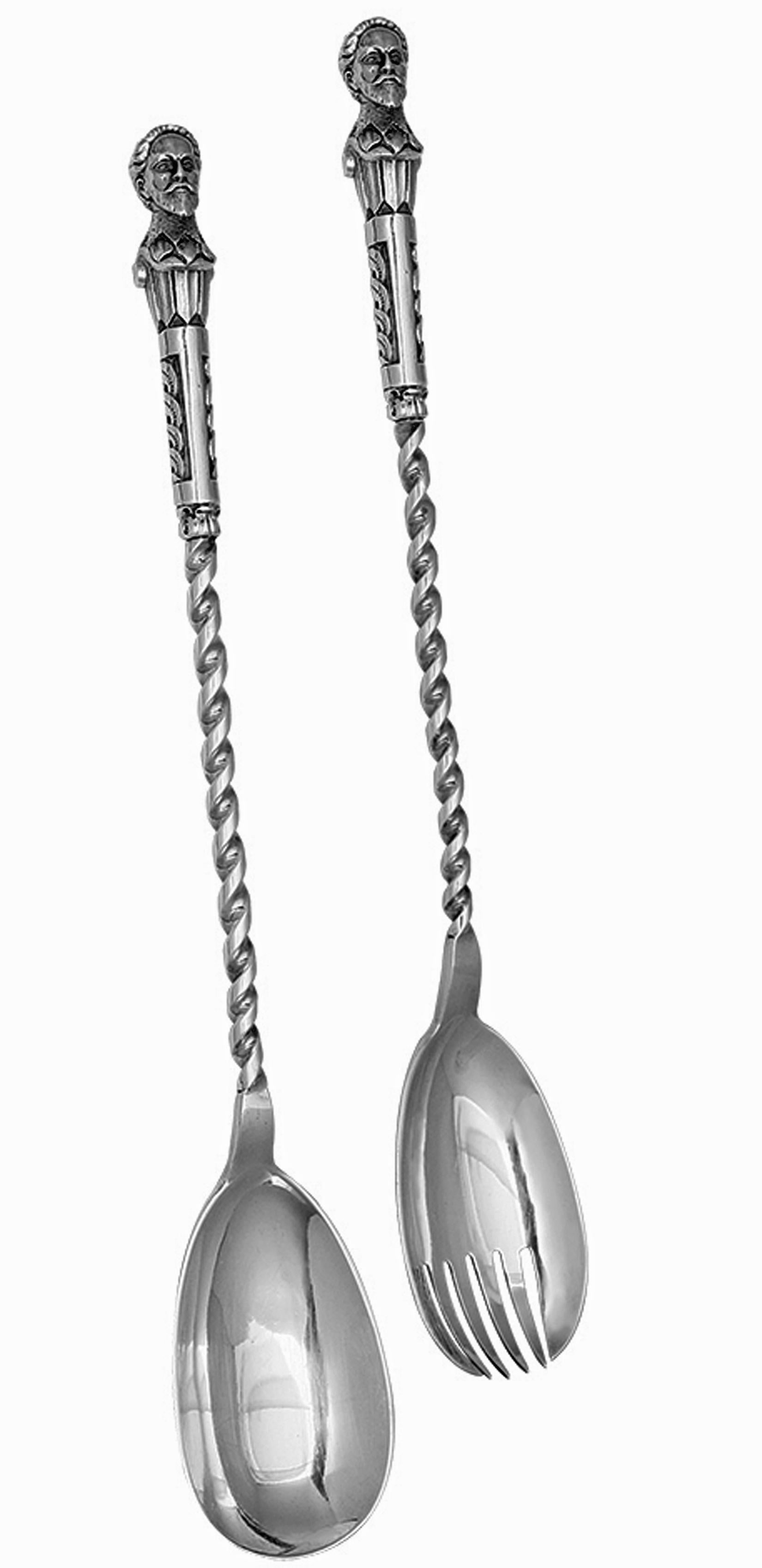 Rare pair of Sir Walter Raleigh antique silver servers, Newcastle 1882 Christian Reid. Large oval pear shape bowls, twist spiral stems with figure head terminals of Sir Walter Raleigh. Measures: Length 11.75 inches. Weight: 8.5 oz.