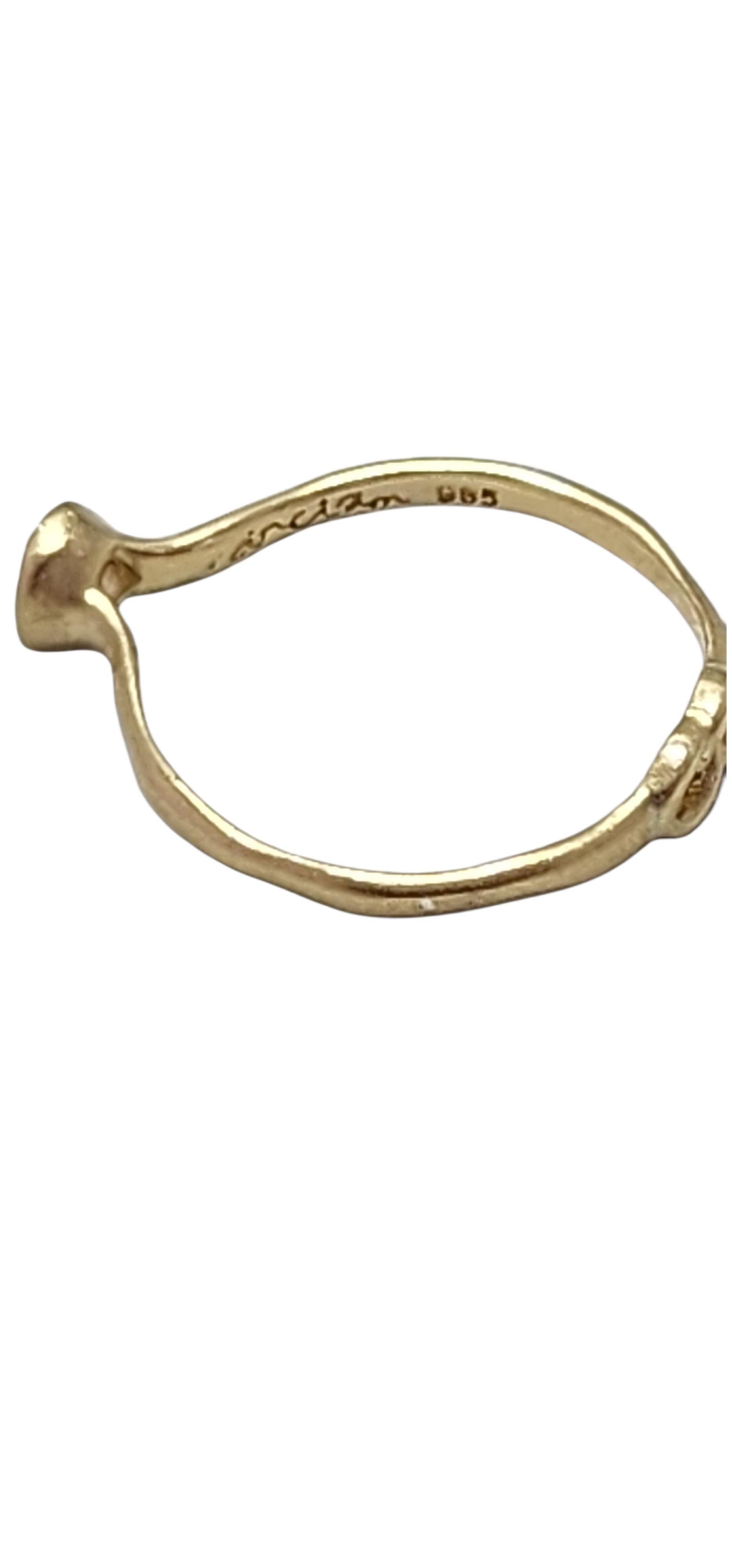 Contemporary Sirciam 14K Yellow Gold Infinite Love Little Sapphire Ring Size 5 #24125 For Sale