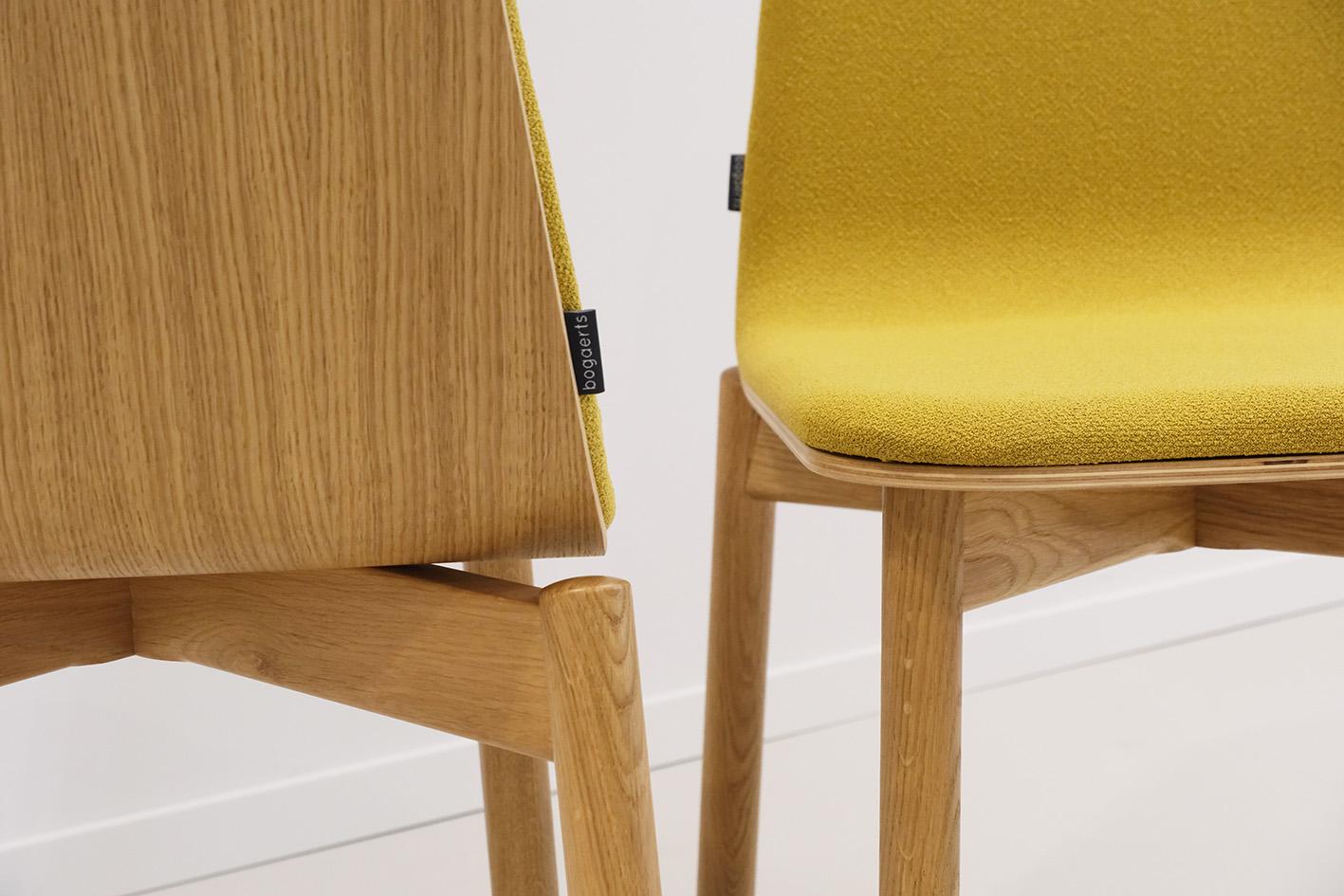 Sirenes stühle mit massivem eichengestell by Jacob Nitz für Bogaerts (Niederländisch) im Angebot