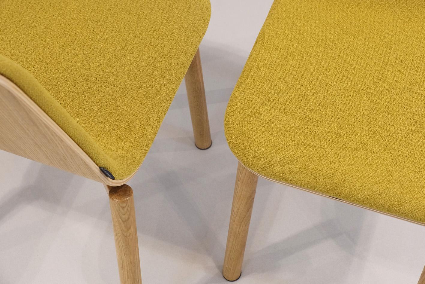 Sirenes stühle mit massivem eichengestell by Jacob Nitz für Bogaerts im Zustand „Gut“ im Angebot in Best, NL