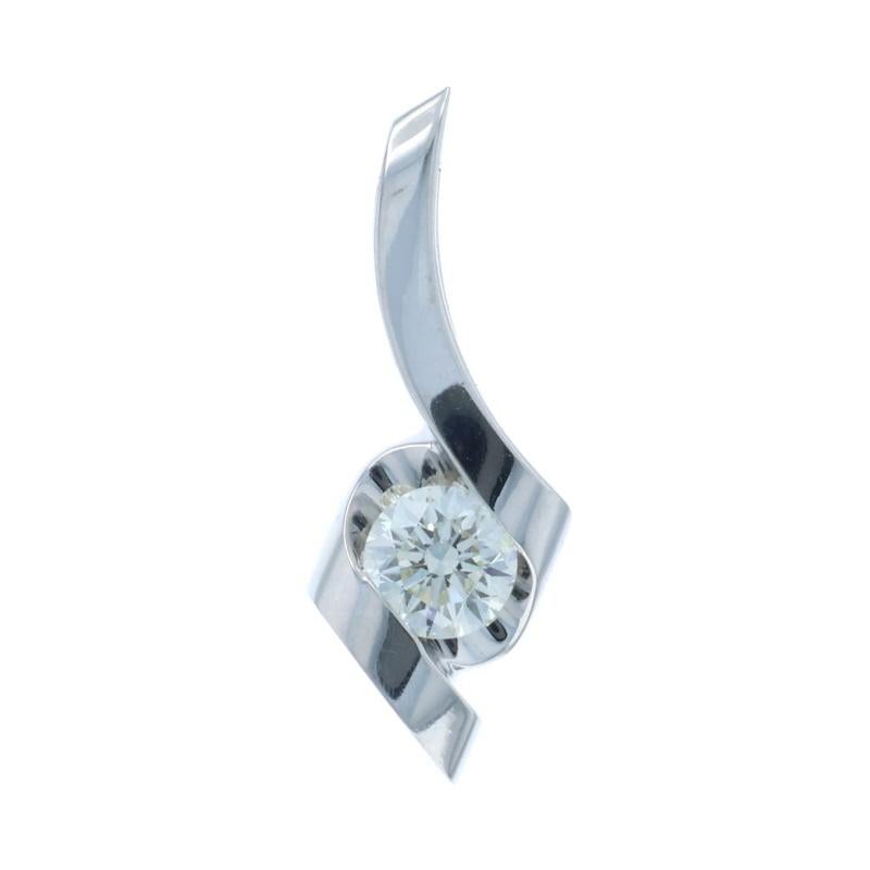 Marchio: Collezione Sirena

Contenuto del metallo: Oro bianco 14k

Informazioni su A. Stone

Diamante naturale
Carati: .33ct
Taglio: Rotondo brillante
Colore: K
Chiarezza: SI1
Nota sulla pietra: timbro a carati

Carati totali: .33ct

Stile: