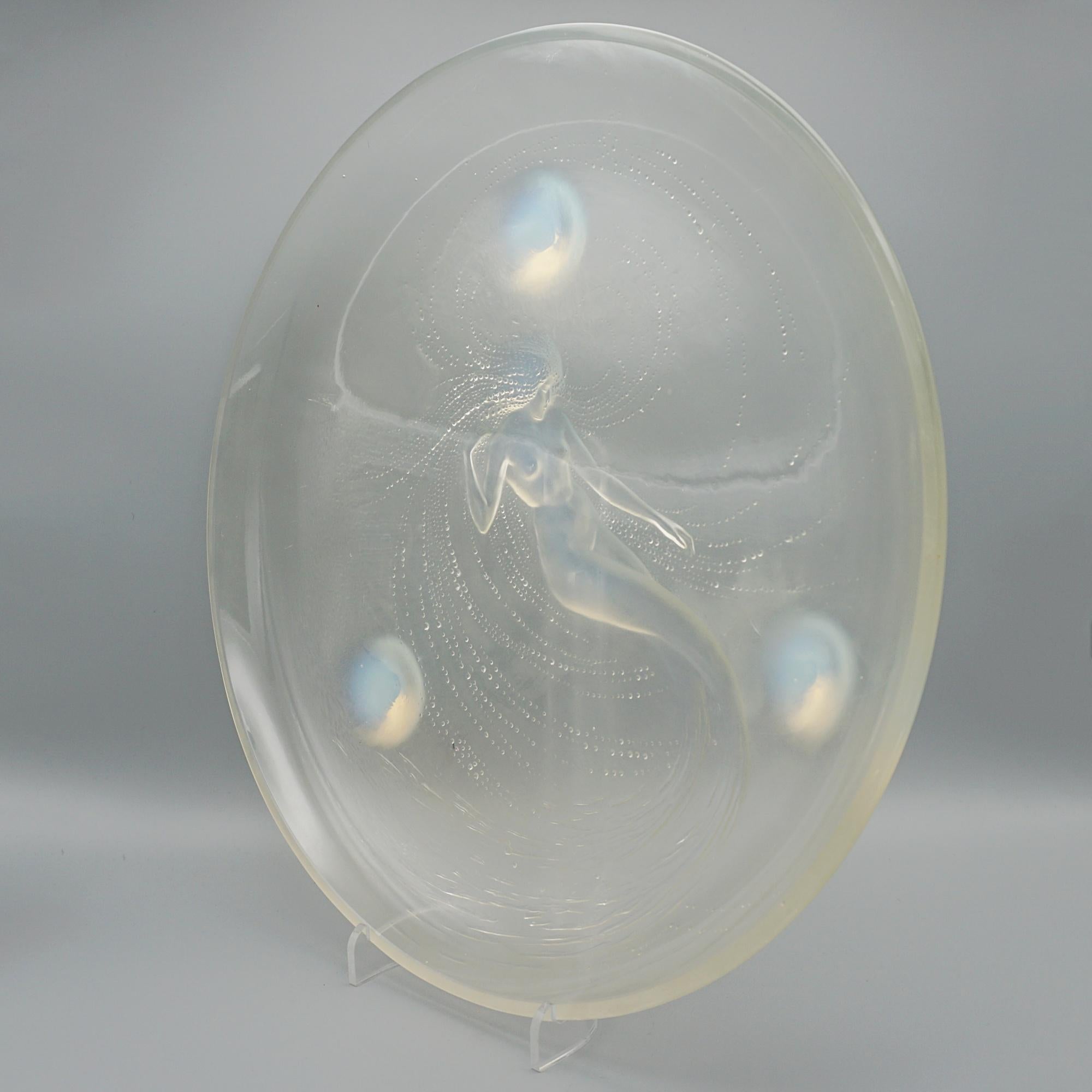 Siréne, cupé de cristal 