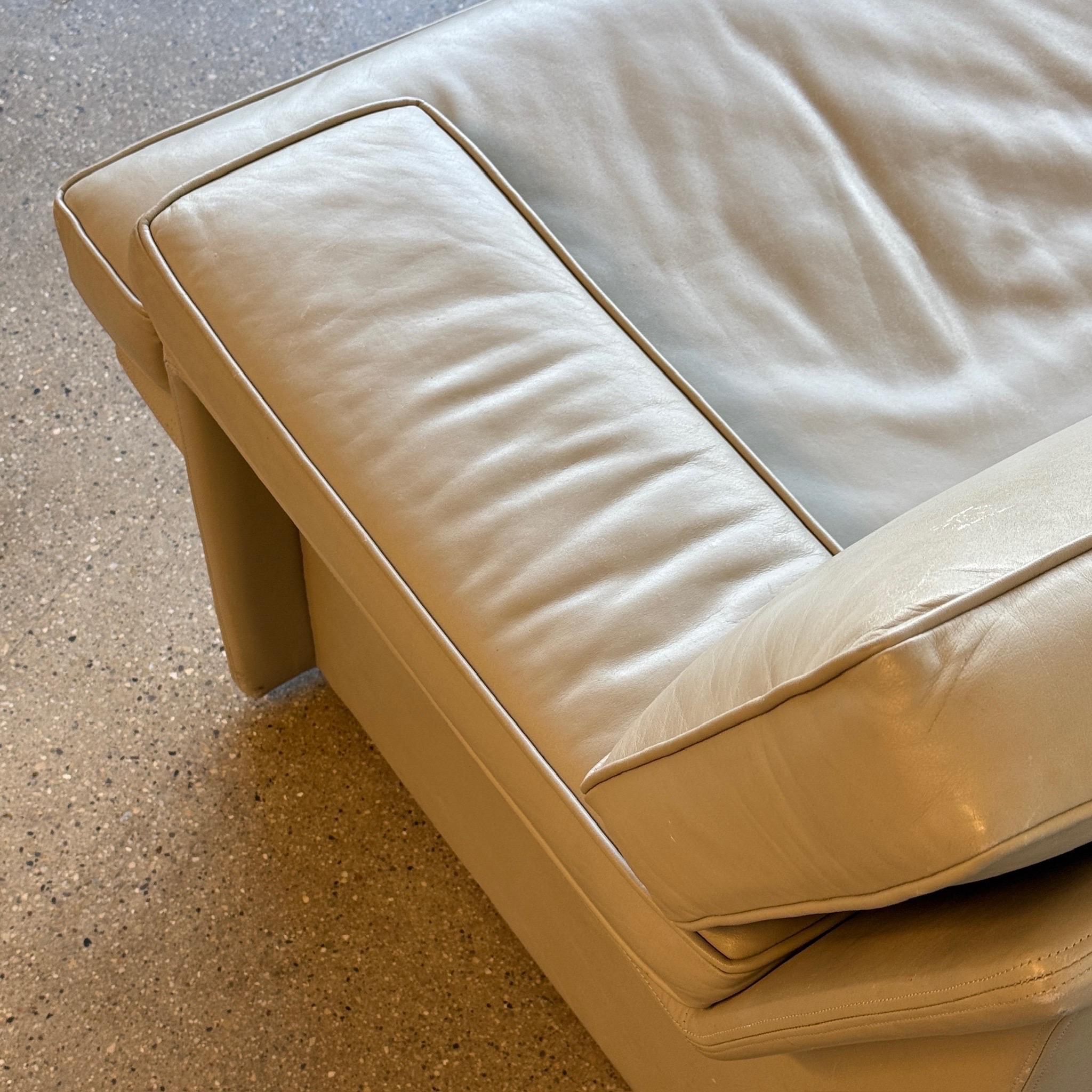Sofá Sirino de Walter Knoll para Brayton International finales del siglo XX en venta