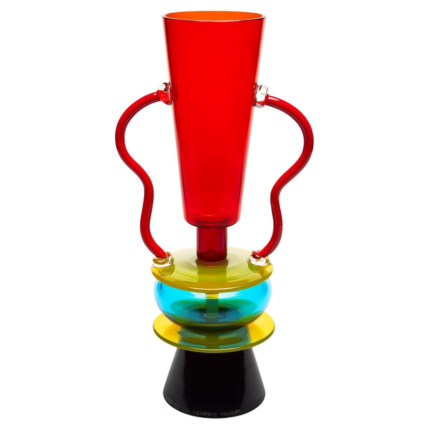 Vaso da fiori in vetro Sirio, di Ettore Sottsass, Memphis Milano