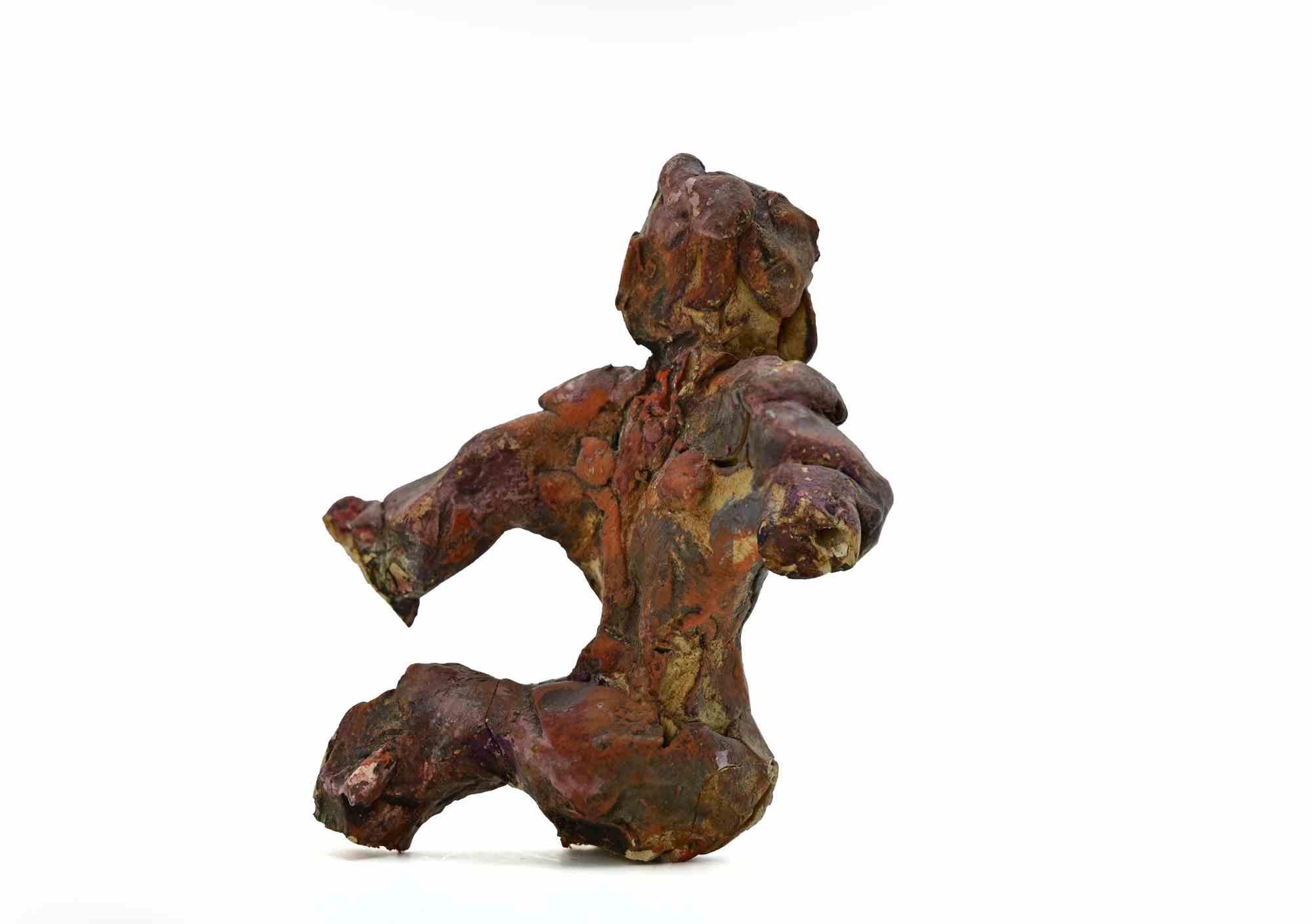 Sculpture en terre cuite peinte réalisée par Sirio Pellegrini dans les années 1960.

Bon état.

Sirio Pellegrini, né à Rome le 1er mars 1922, d'origine abruzzaise (Capestrano), a passé ses années d'enfance à Rome, au cœur de la vieille ville,