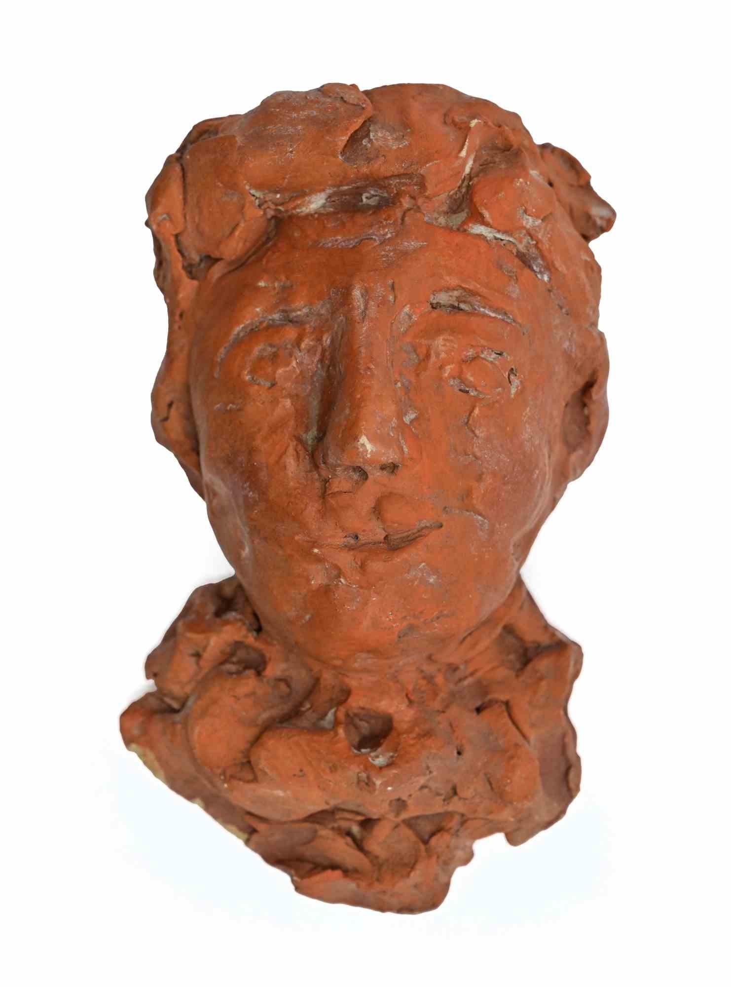 Painted Terracotta sculture realized by Sirio Pellegrini in 1960s.

Good condition.

Sirio Pellegrini, born in Rome on March 1, 1922, of Abruzzo origins (Capestrano), spent his childhood years in Rome, in the heart of the old city, behind the