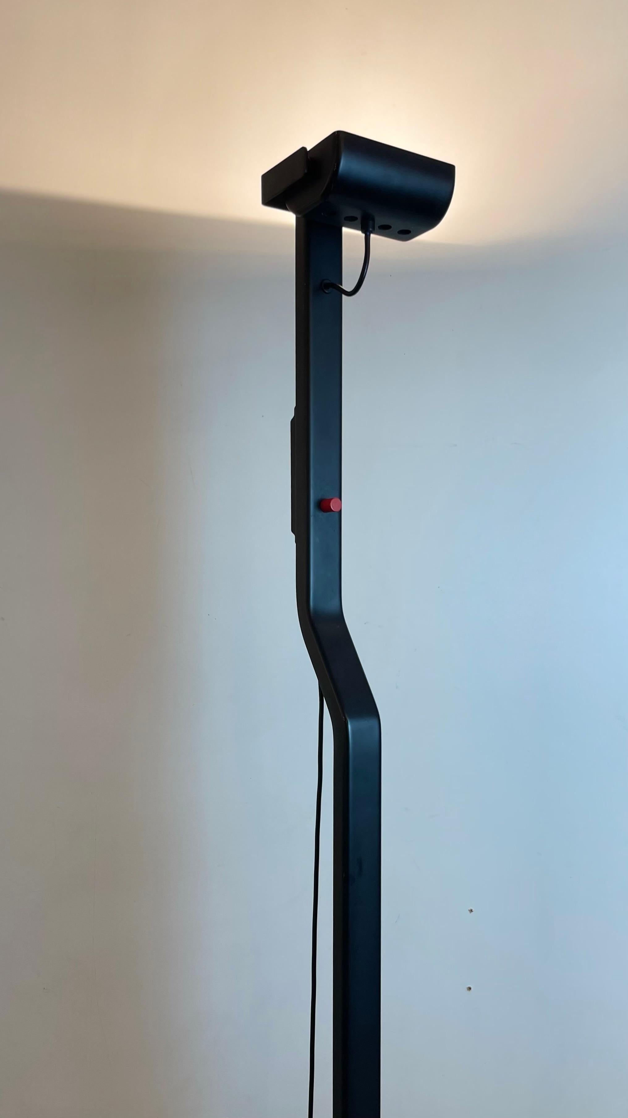 Sirio T, Post-Modern Floor Lamp by K.Takahama for Sirrah, 1980s For Sale 2