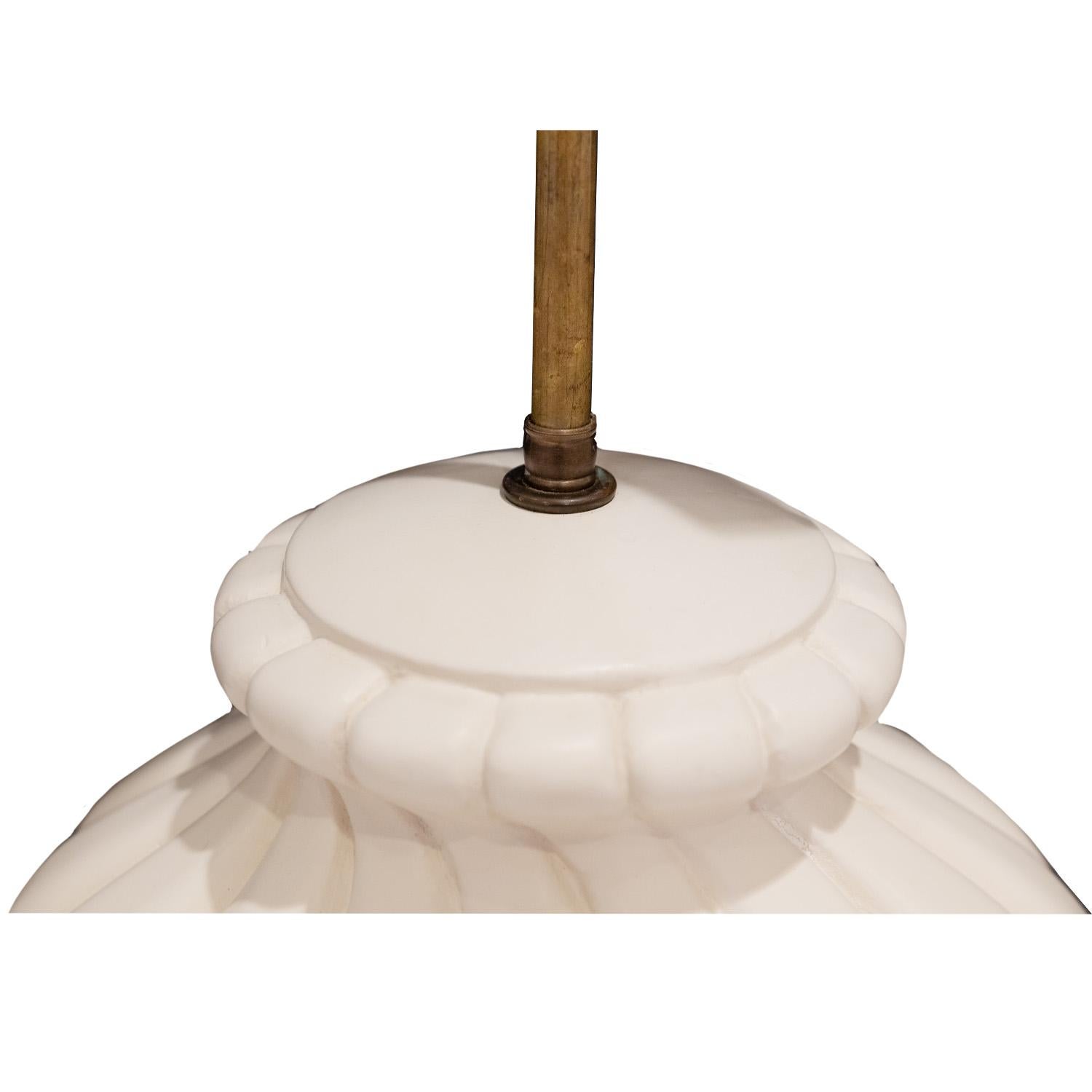 Américain Paire de « lampes de table tourbillonnantes » Sirmos en céramique avec quincaillerie en laiton, années 1970 en vente