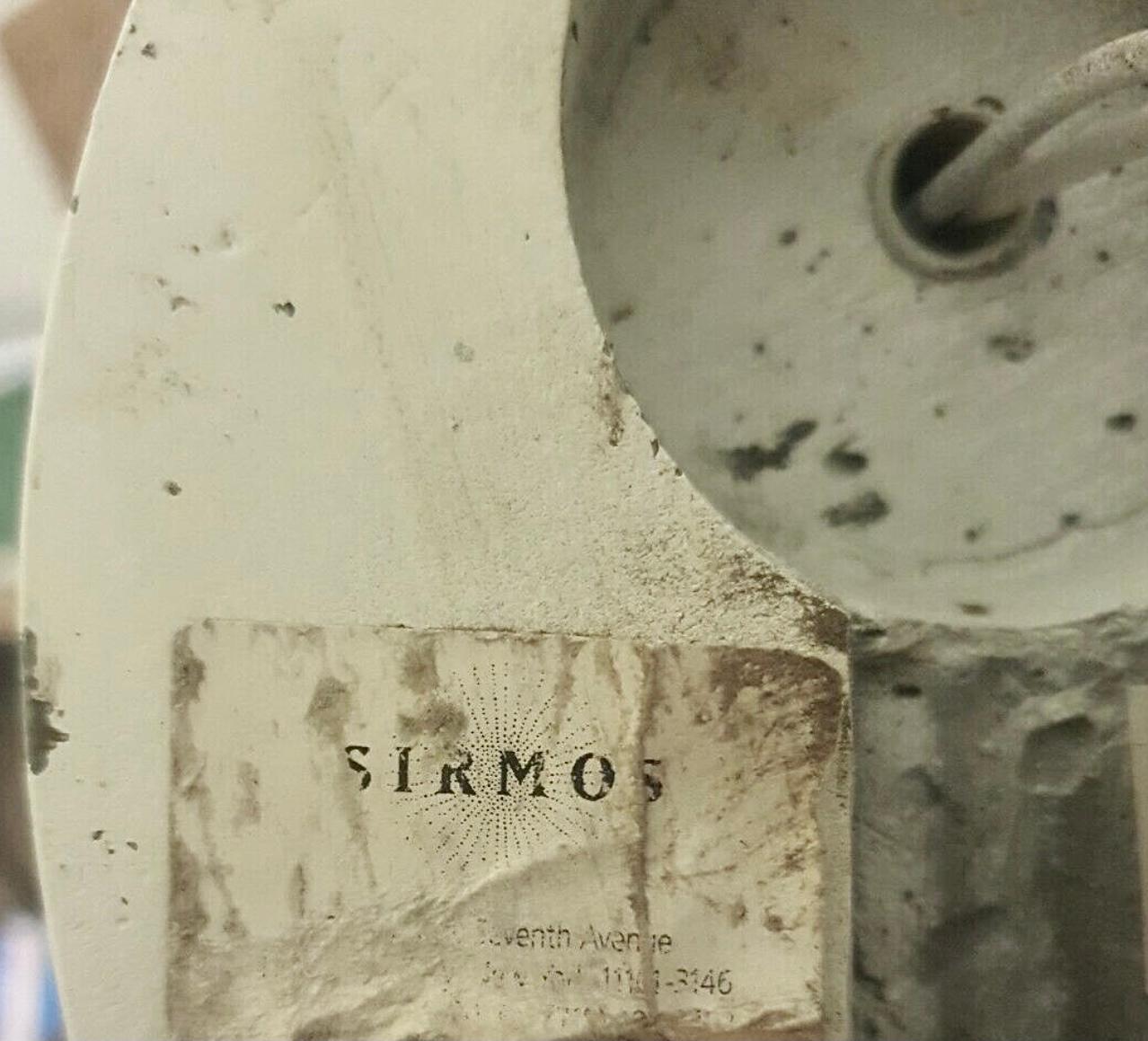 Sirmos Gips-Hand- und Torch-Wandleuchter, figürliche Leuchte aus der Mitte des Jahrhunderts, 1970er Jahre, Etikett (amerikanisch) im Angebot