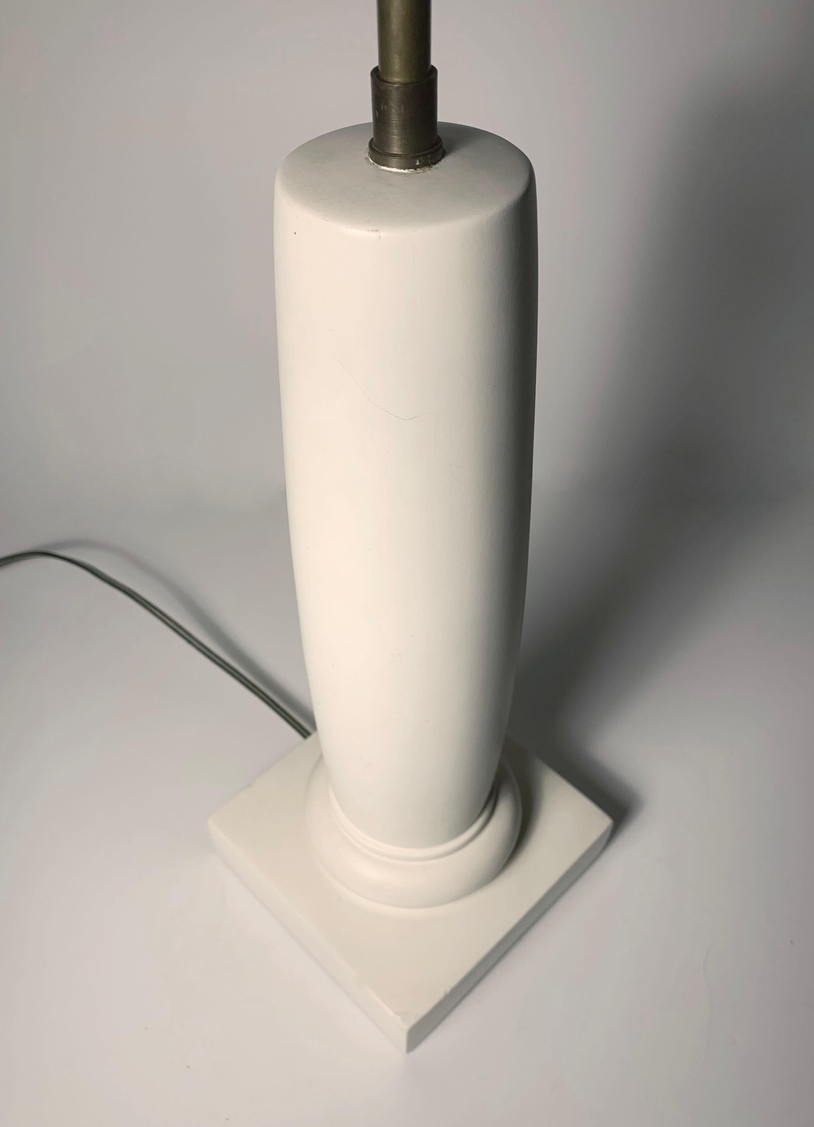 Lampe de table Sirmos d'après Giacometti Bon état - En vente à Chicago, IL