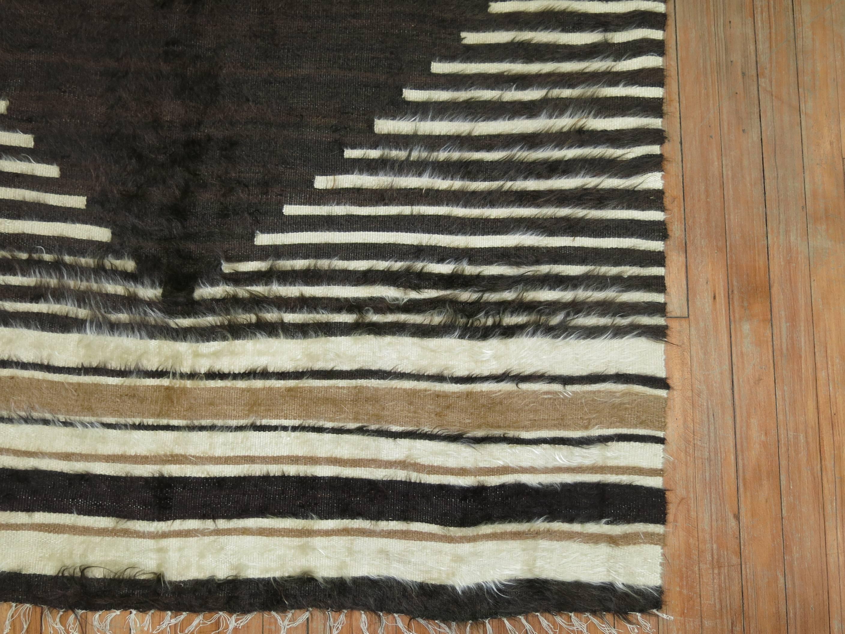 Zabihi Sammlerstück nSirt Vintage Türkischer Mohair-Teppich aus Mohair (Moderne der Mitte des Jahrhunderts) im Angebot