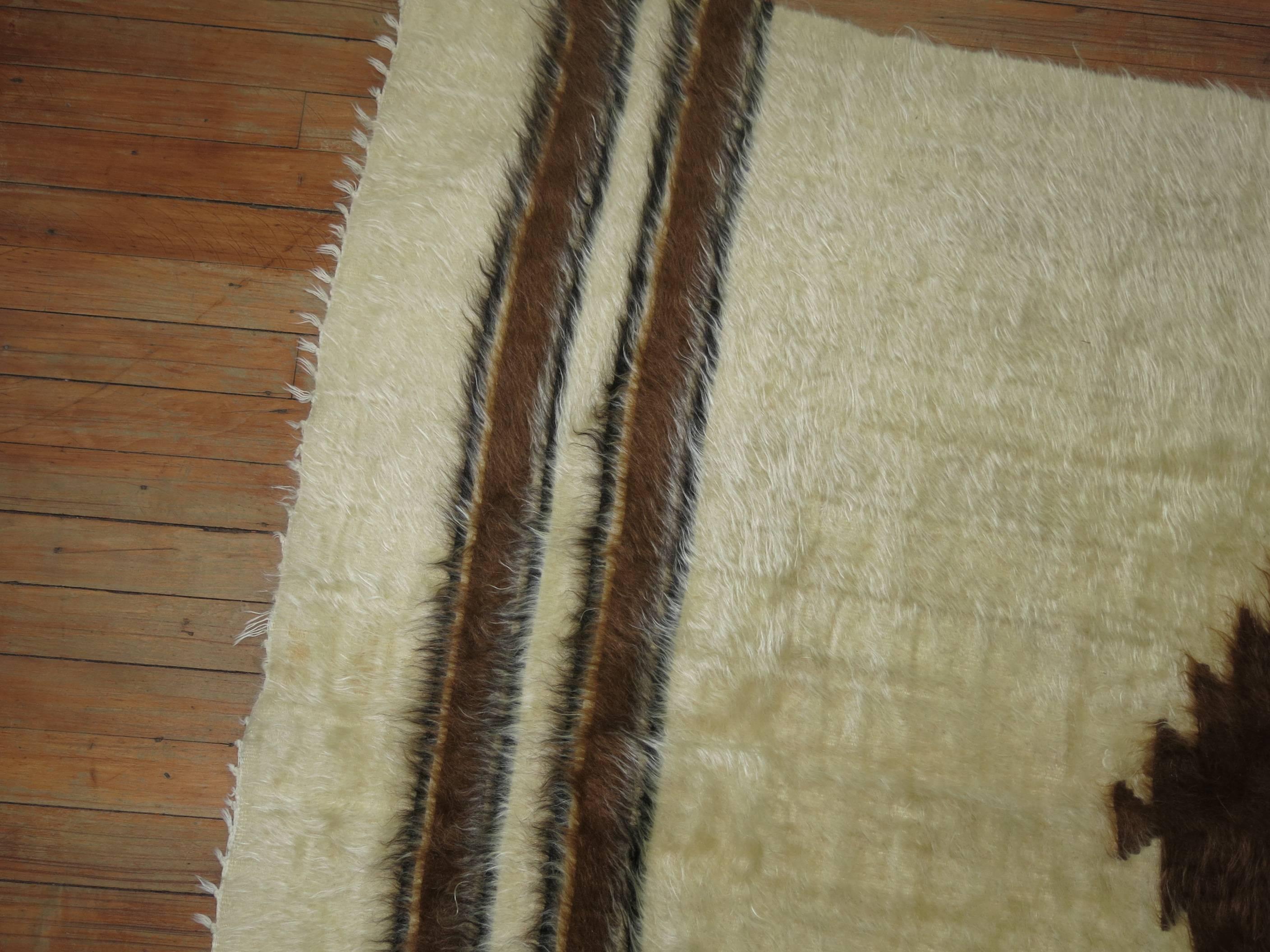 Türkischer Sirt-Vintage-Teppich (Mohairwolle) im Angebot