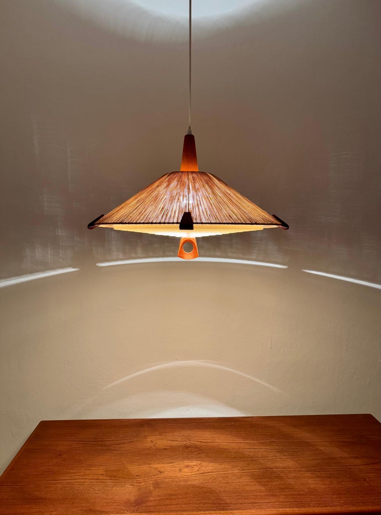 Temde - Lampe à suspendre - Bois (teck), sisal, métal