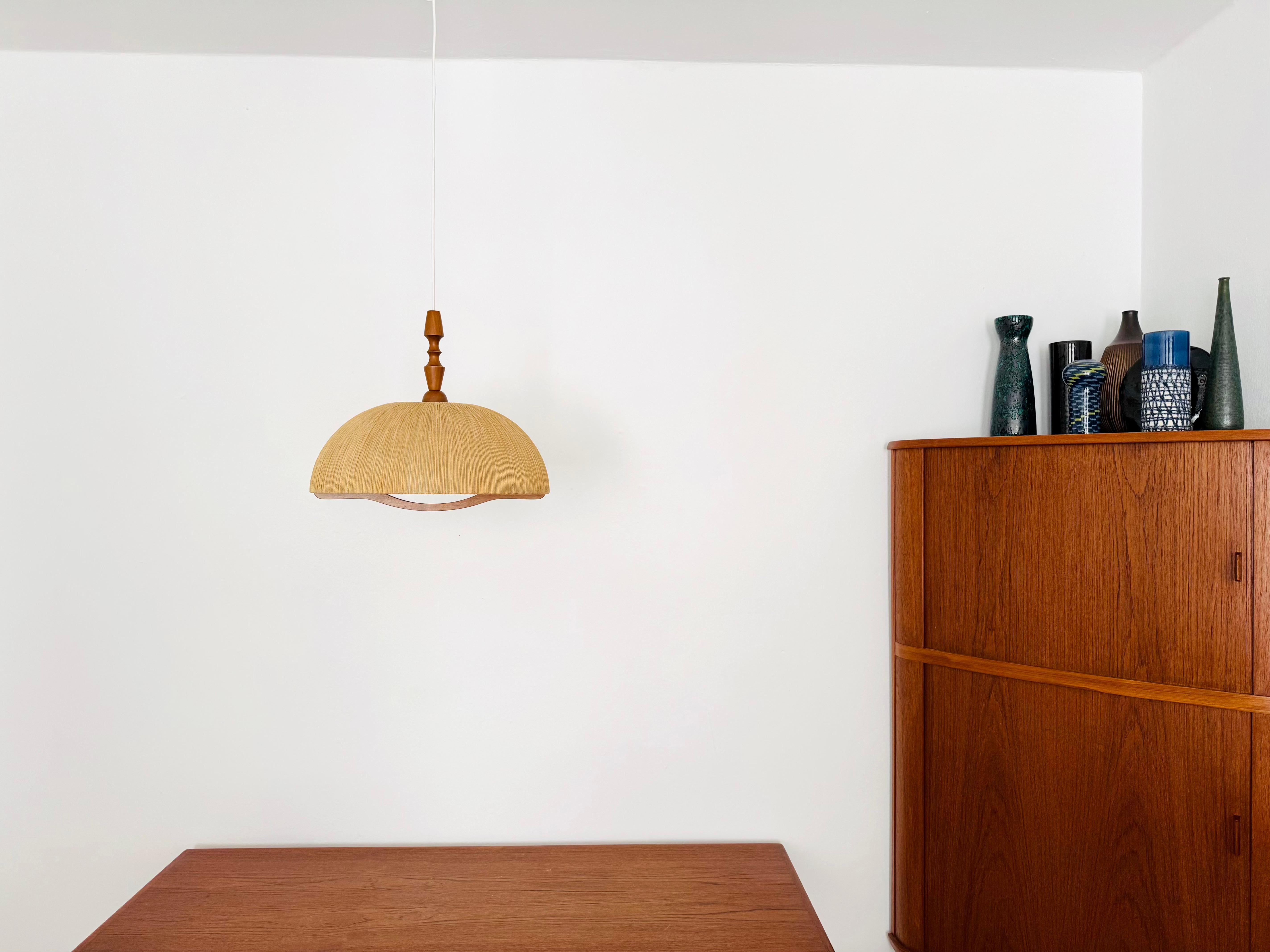 Pendelleuchte aus Sisal und Walnussholz von Temde (Raffiabast) im Angebot