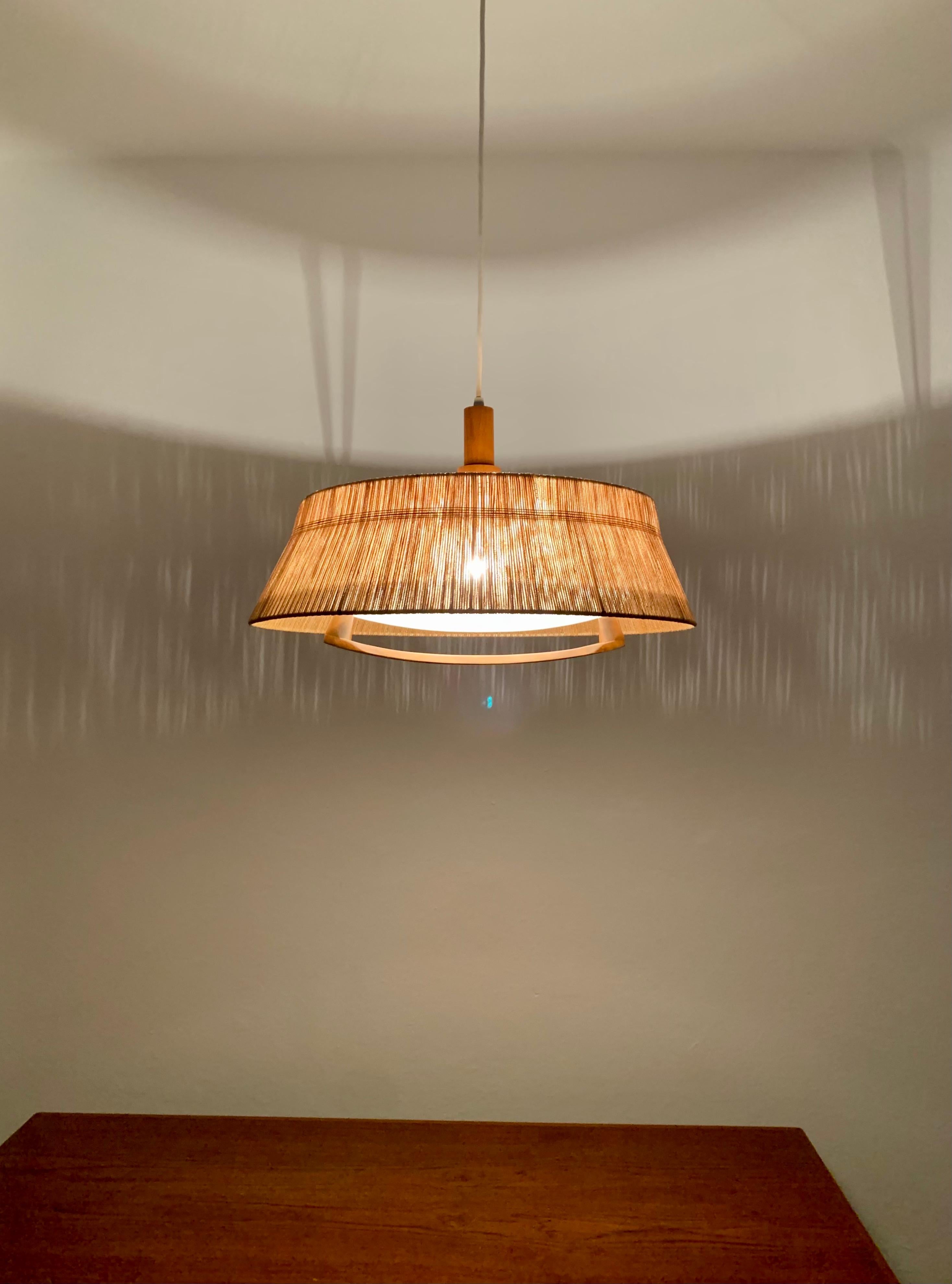 Mid-20th Century Sisal and walnut pendant lamp from Temde For Sale