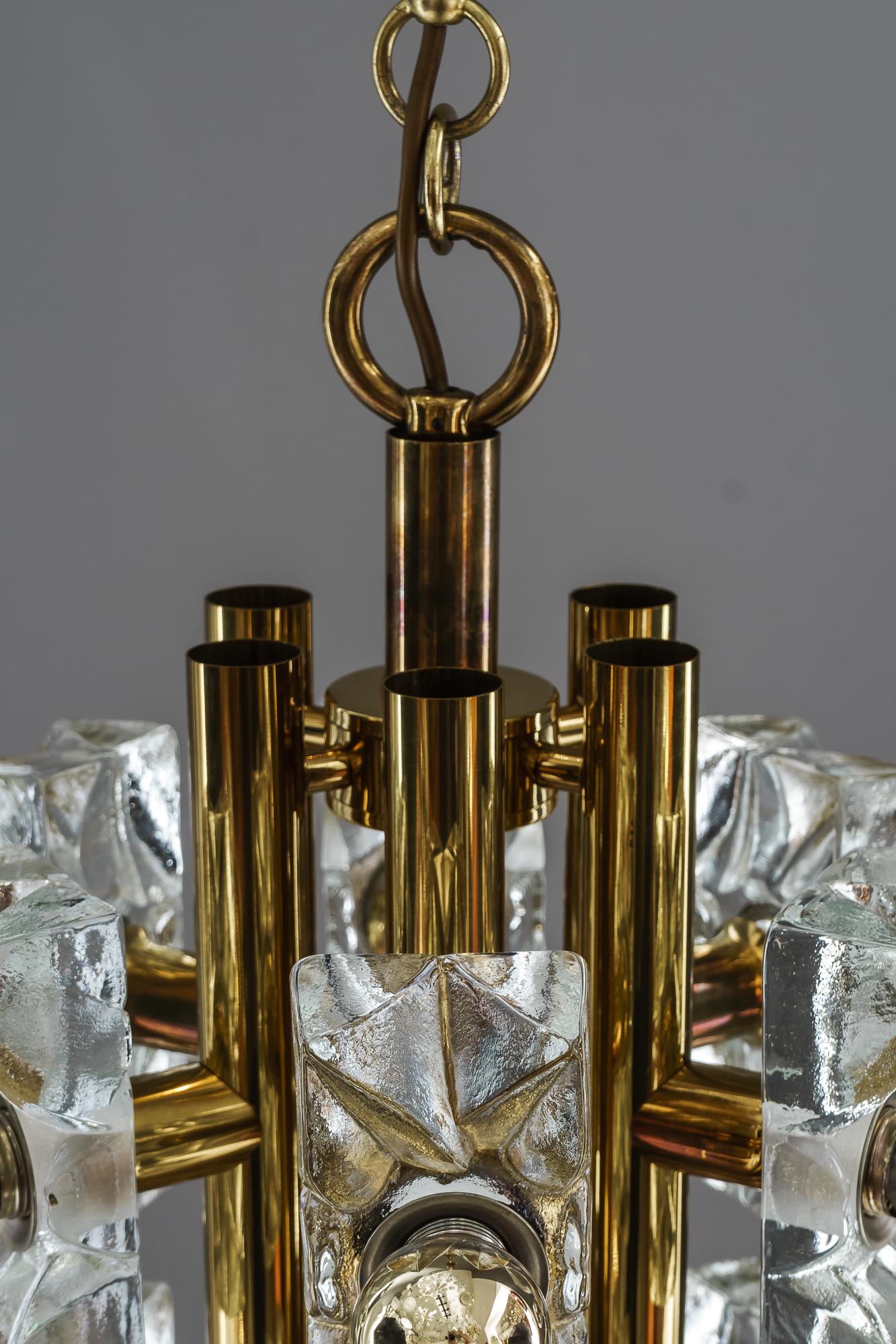 Sische Glass and Brass Chandelier, Vienna, circa 1960s In Good Condition For Sale In Wien, AT