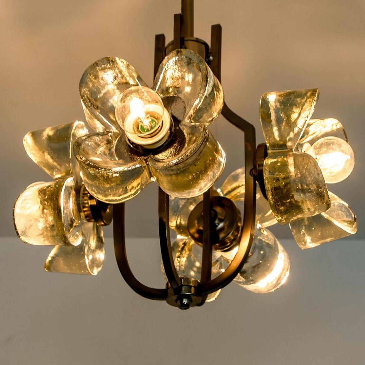 Mid-Century moderno Lampadario Sische in vetro e cromo, design modernista anni '60, stile Kalmar in vendita