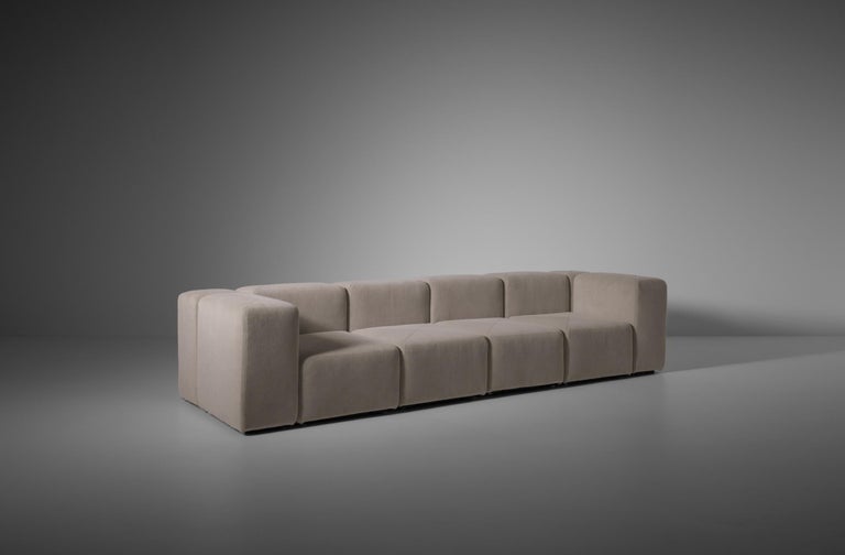 Modular 'Sistema 61' sofa by Giancarlo Piretti for Castelli, Italy 1970s. Innovative system consisting of four seating elements, 5 back - armrests and two corner columns which can be linked together on the underside with metal clamps. Due to this