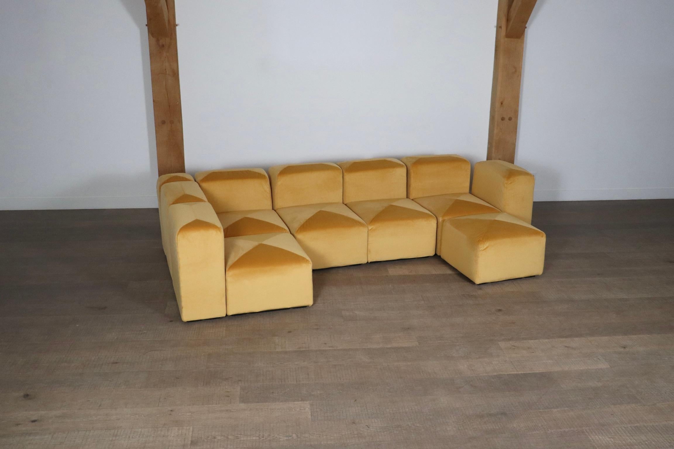 Mid-20th Century Sistema 61 Modular Sofa By Giancarlo Piretti For Castelli, Italy 1970s