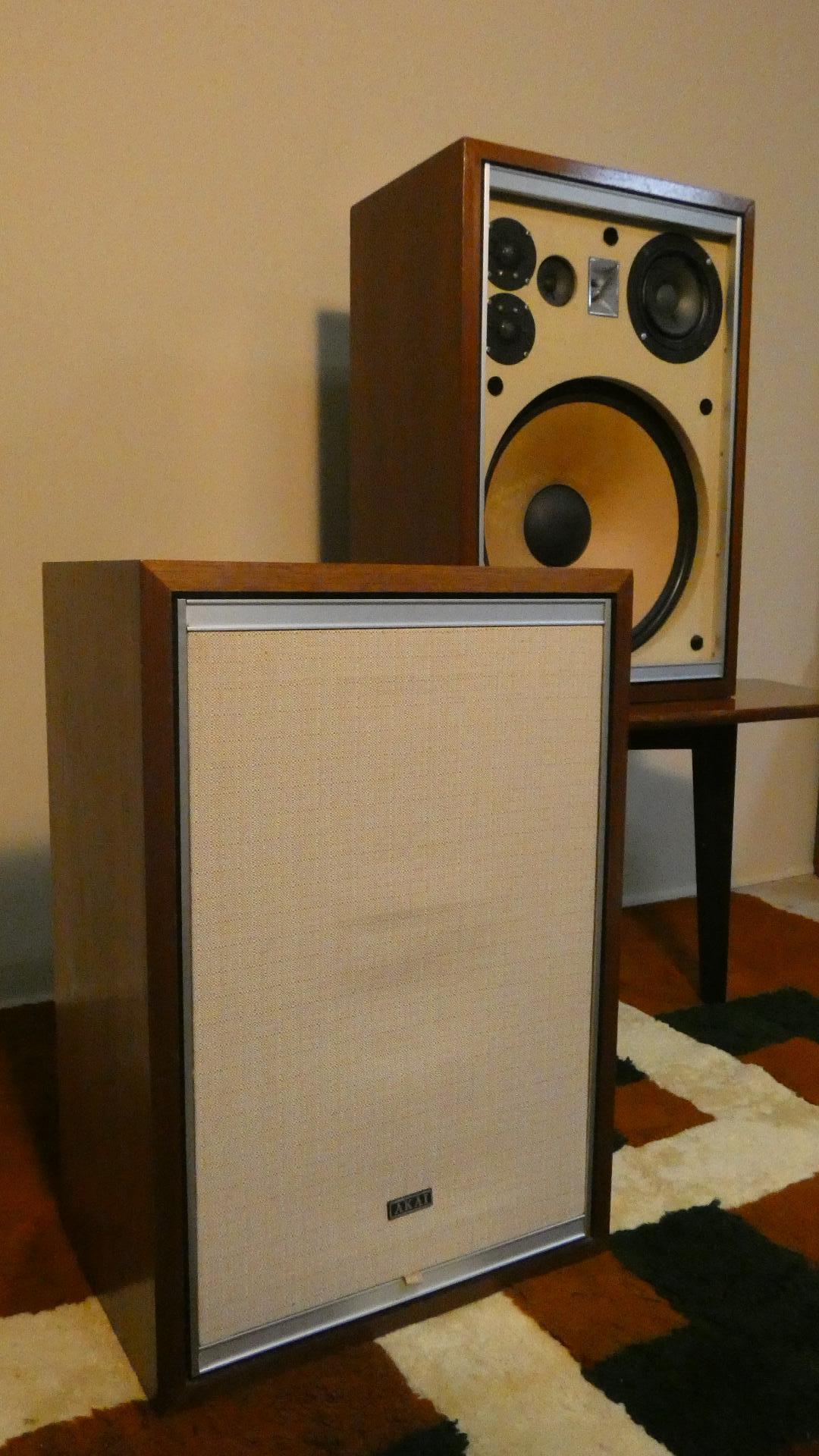 Sistema de 6 altavoces de 5 vías modelo Sw-170a de Akai Electric Co., Tokio Madera