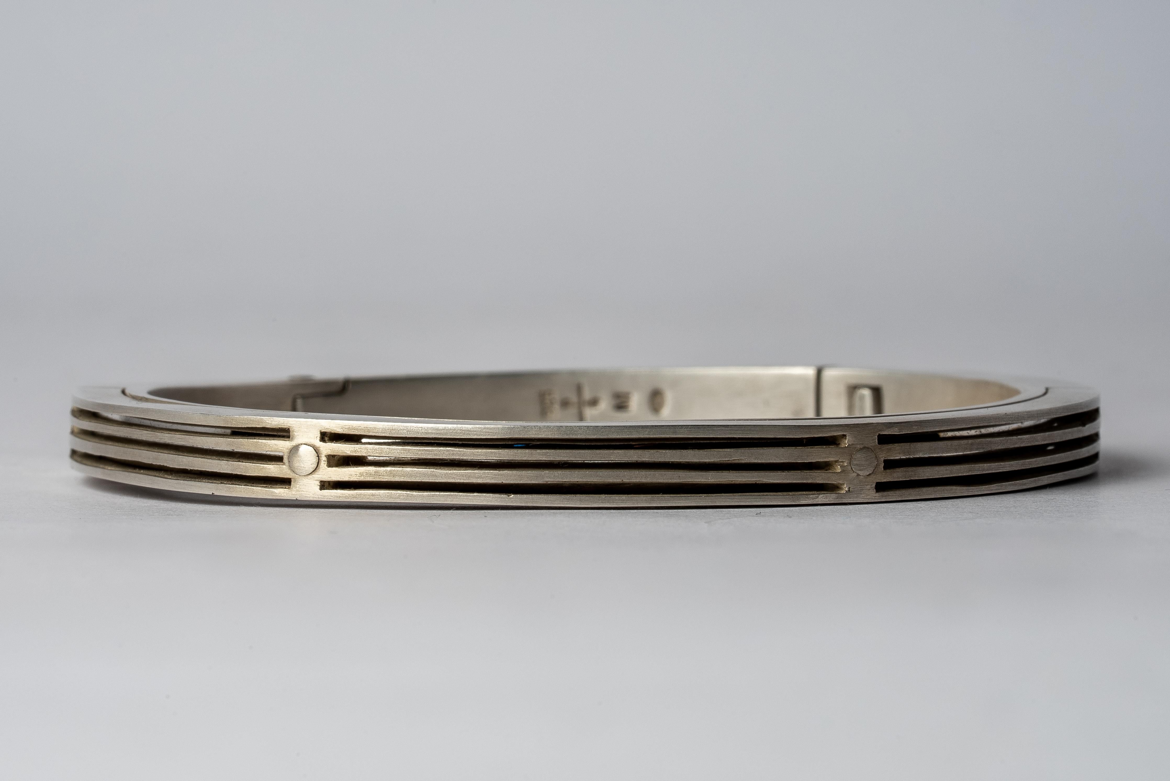 Sistema Bracelet v2 (Deco-Slits, Layered, 5mm, DA+PA) In New Condition For Sale In Paris, FR