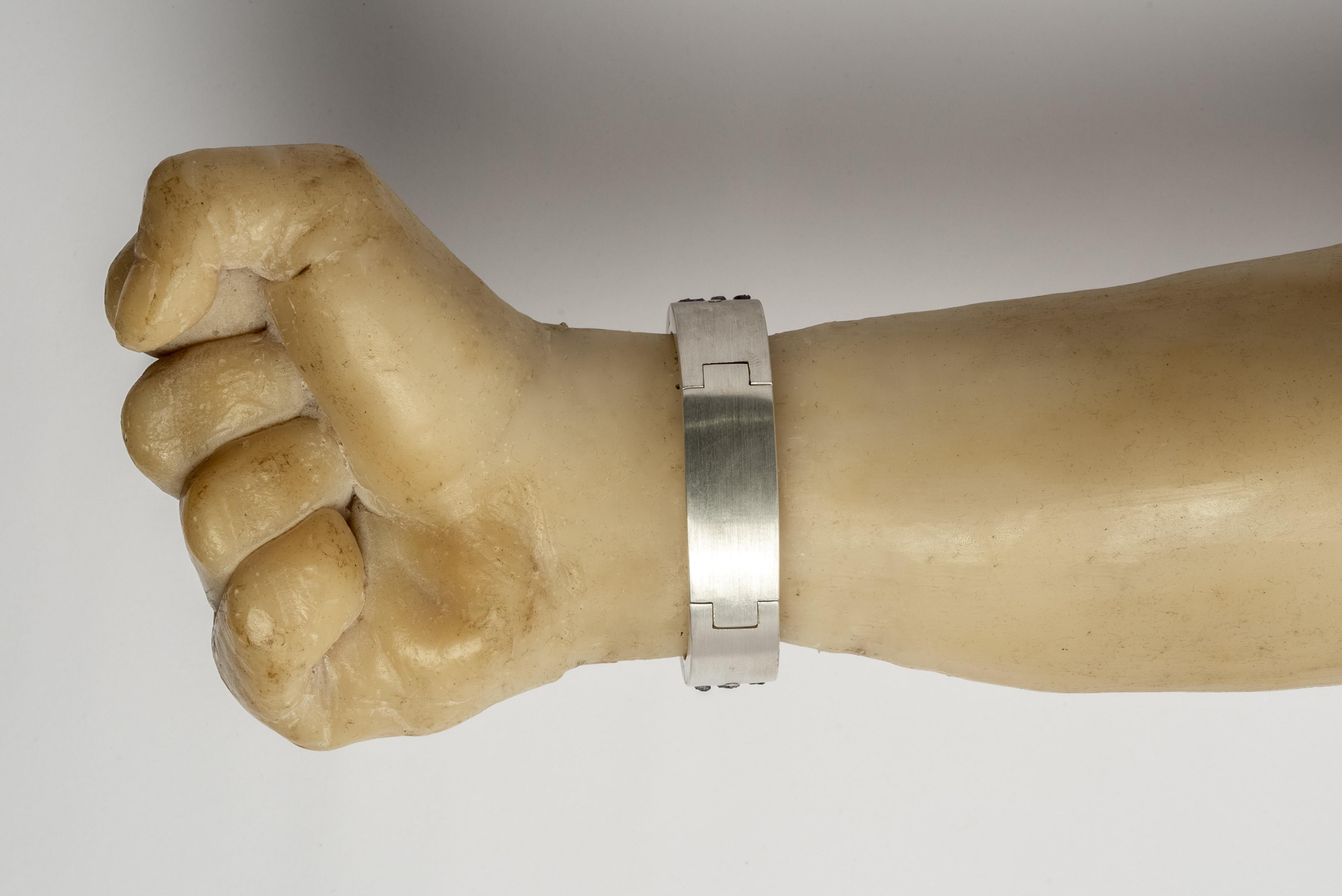 Sistema-Armband v2 (Mega-Pavé, Tansanit, 17 mm, MA+DA+TAN) für Damen oder Herren im Angebot