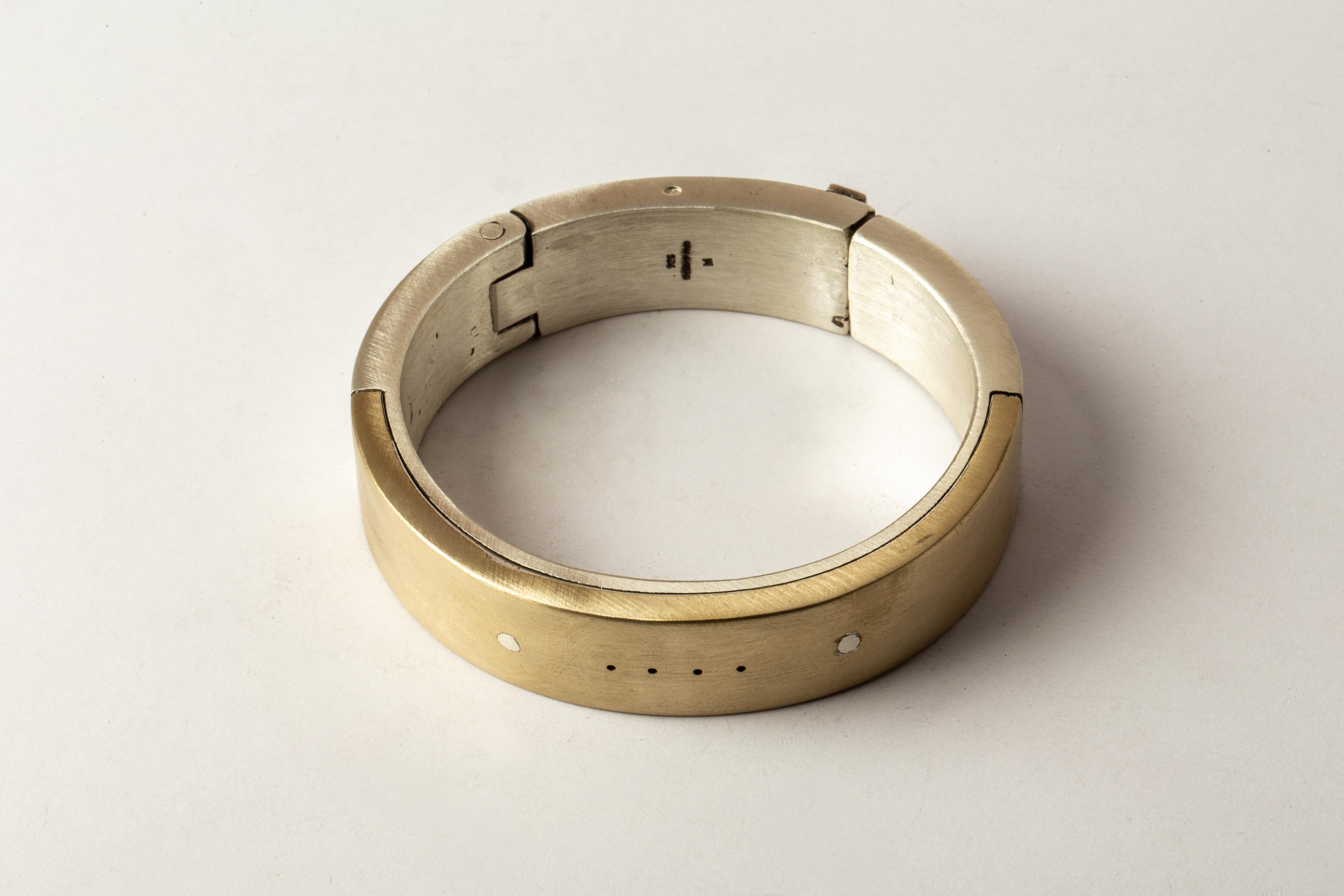 Women's or Men's Sistema Bracelet v3 (4-Hole, 17mm, MA+MR) For Sale