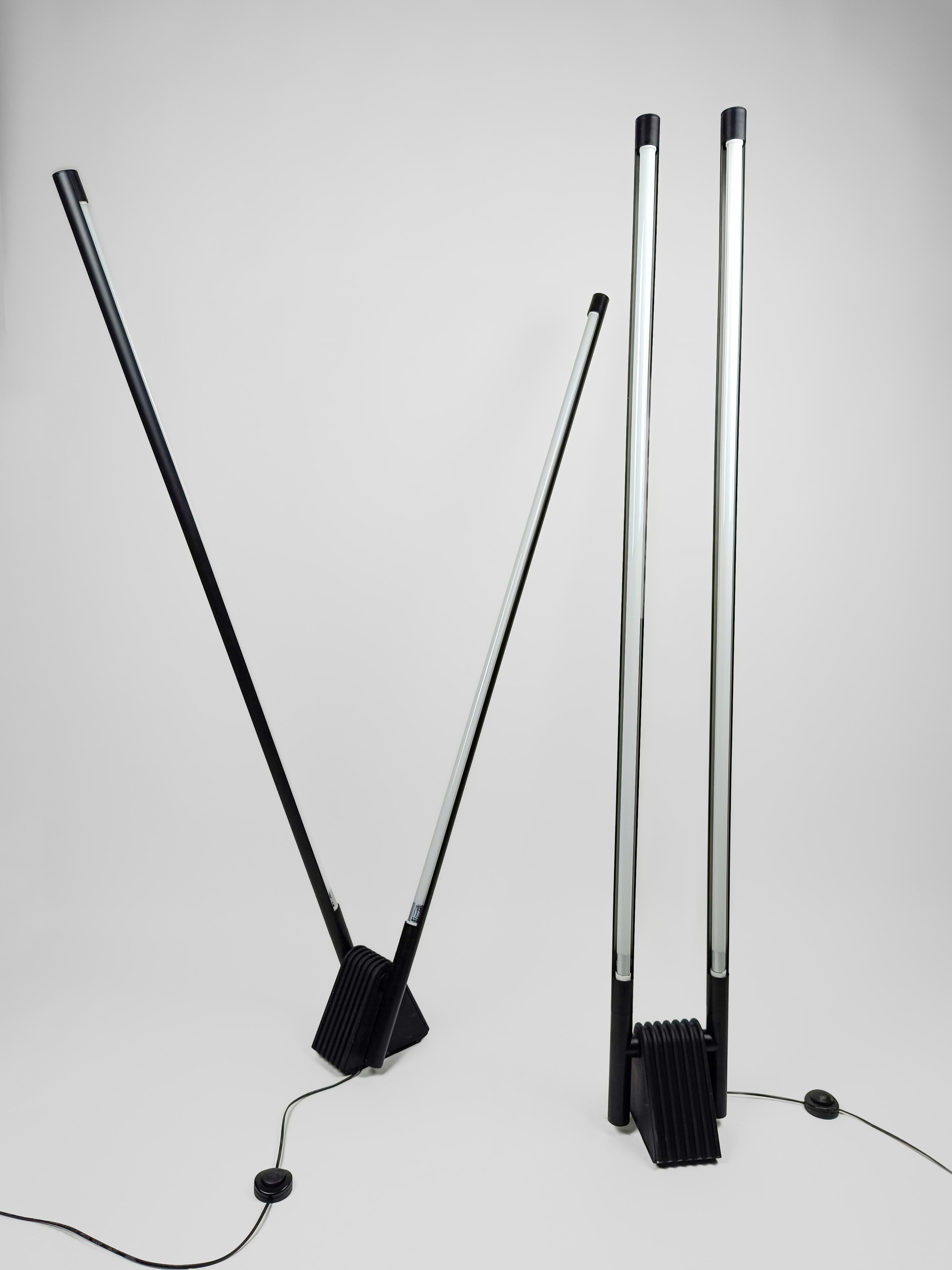 Sistema Flu, postmoderne Stehlampe entworfen von Rodolfo Bonetto für Luci Italia  im Angebot 3