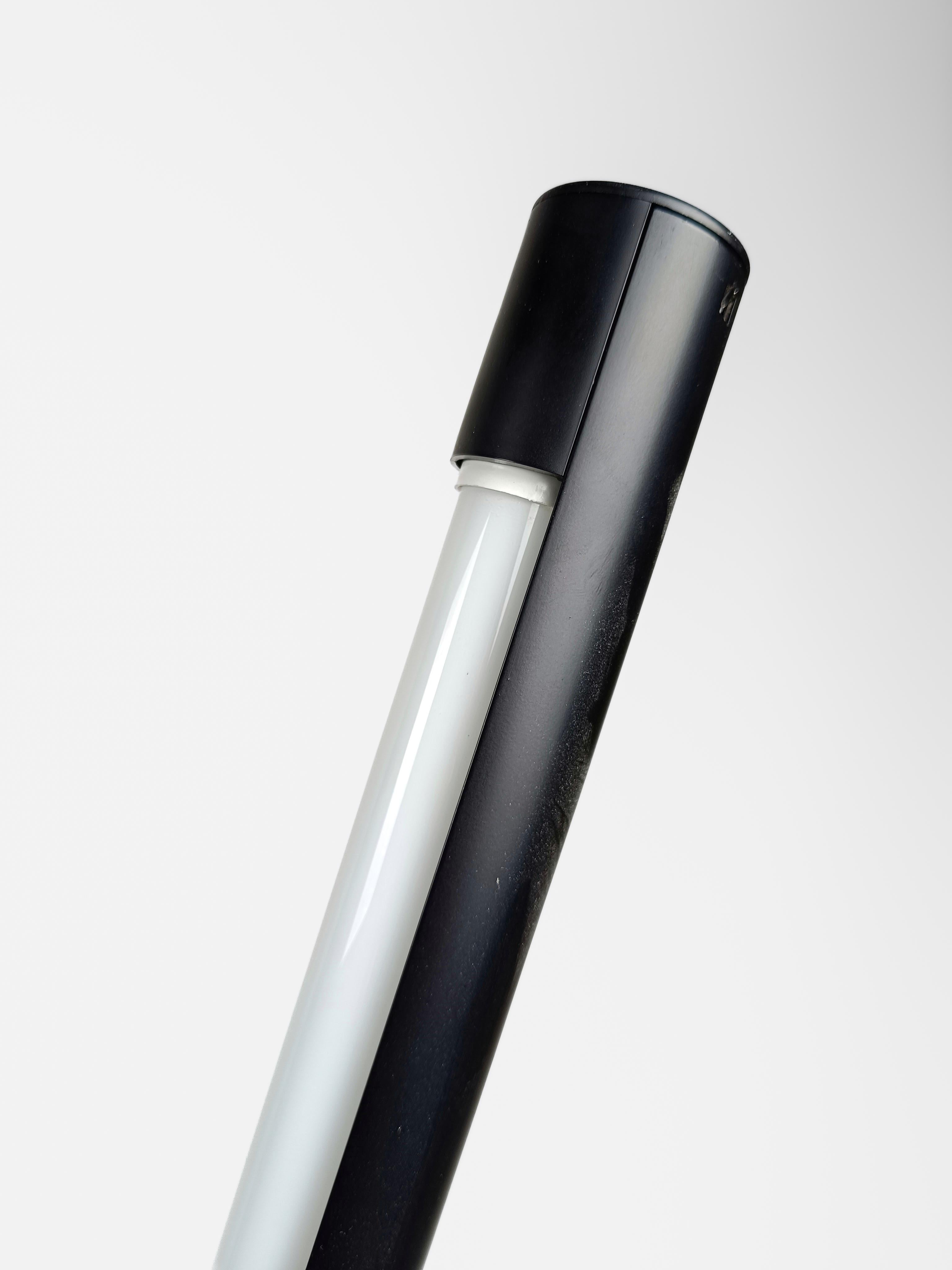 Sistema Flu, postmoderne Stehlampe entworfen von Rodolfo Bonetto für Luci Italia  im Angebot 5