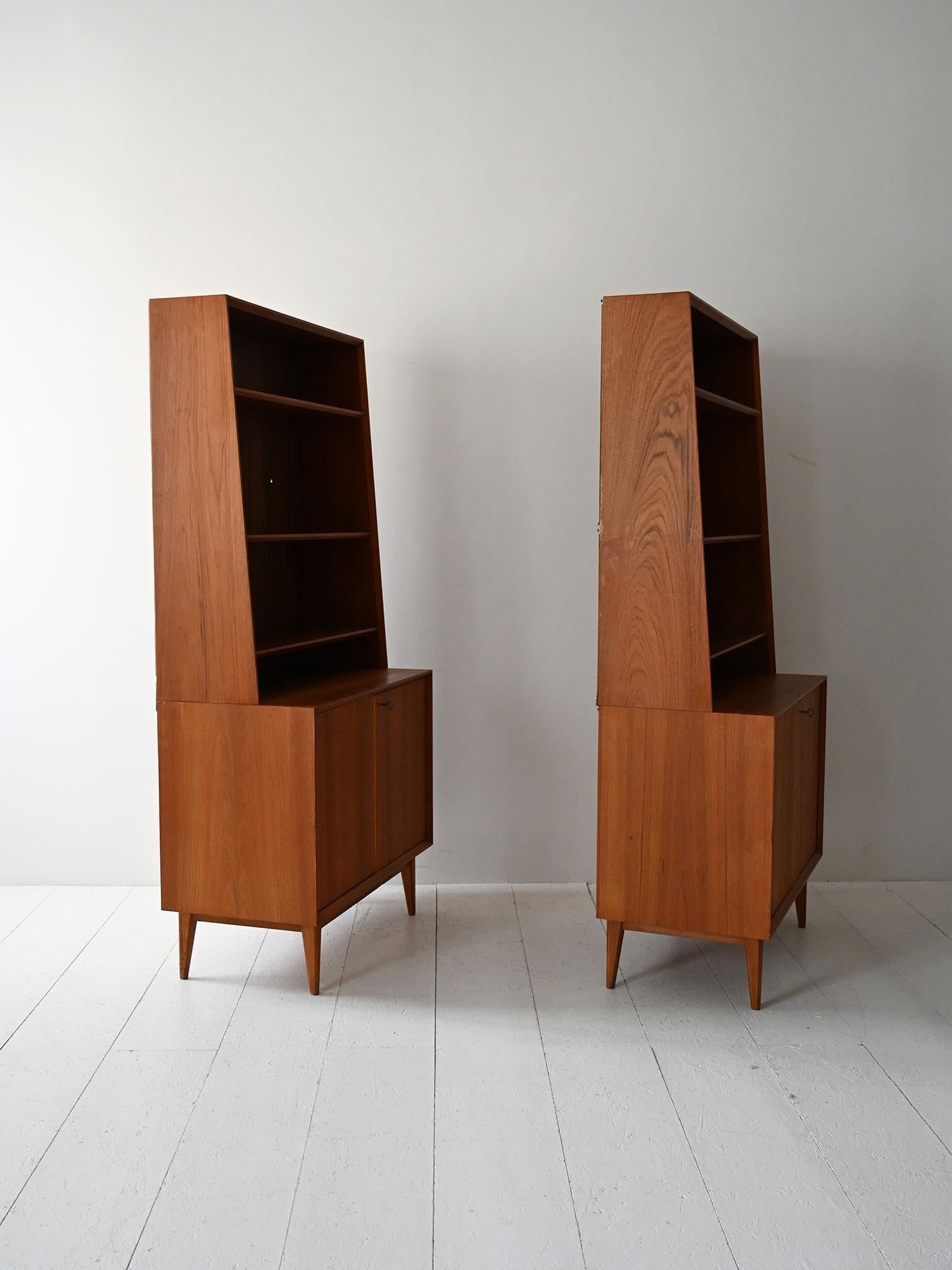 Sistema modulare scandinavo anni 60 in teak in vendita 2