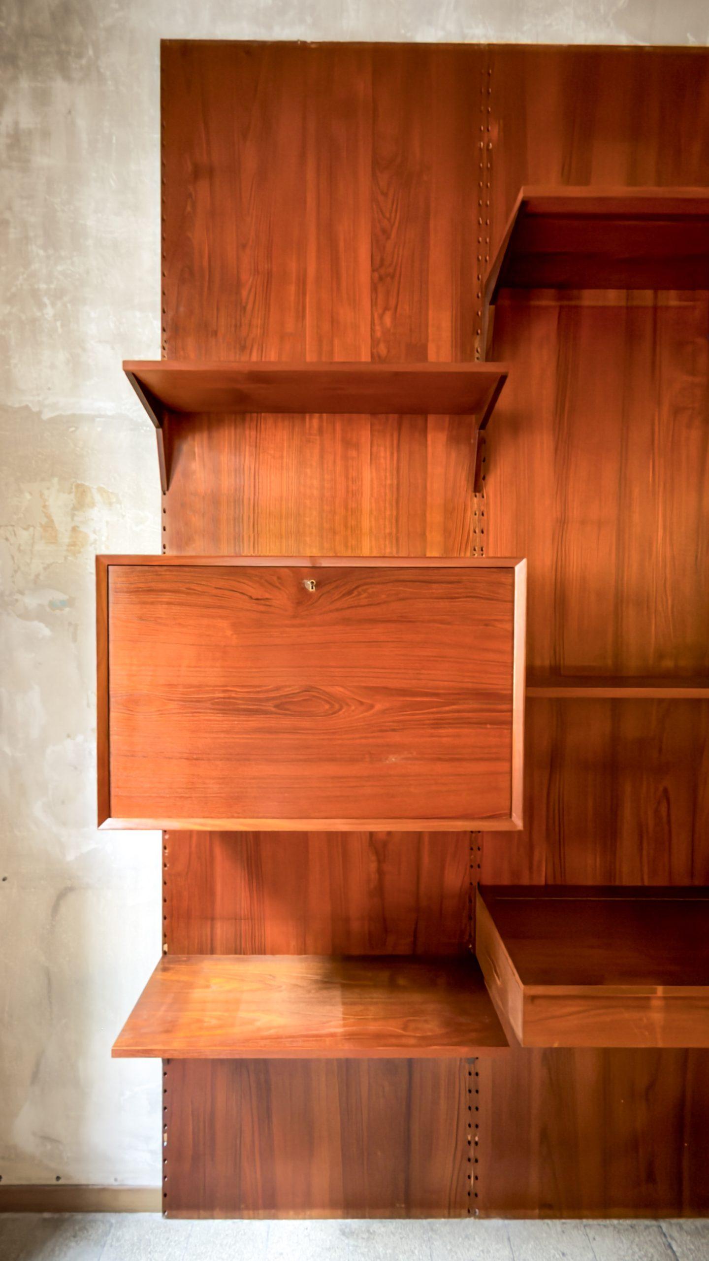 “Sistema Reale” Modular Bookshelf by Poul Cadovius for Cado In Good Condition For Sale In Roma, RM