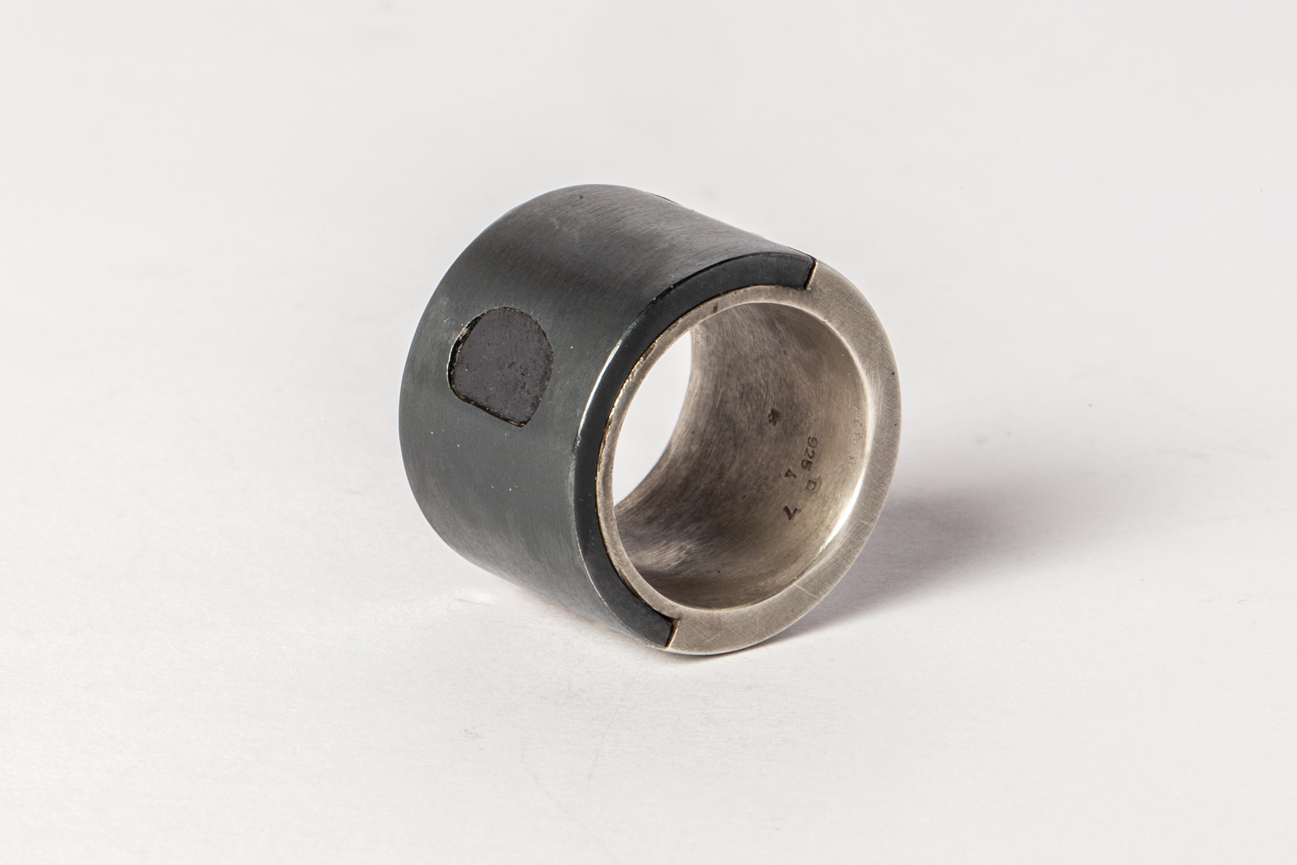 For Sale:  Sistema Ring (0.4 CT, Polished Black Diamond Slab, 17mm, DA+KA+PBLKDIA) 2