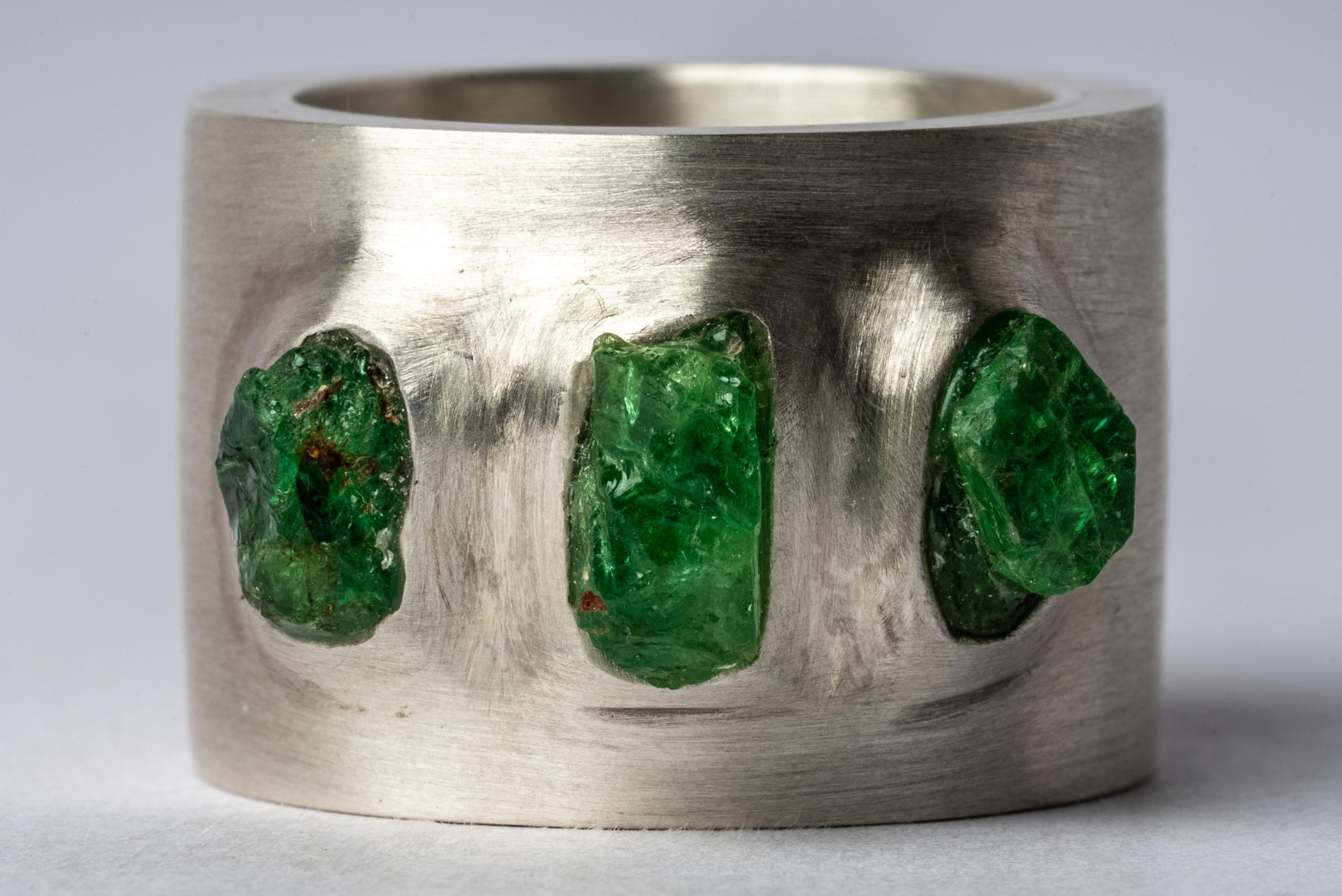 For Sale:  Sistema Ring (Terrestrial Surfaced, 3 Green Garnets, 17mm, MA+GAR) 2