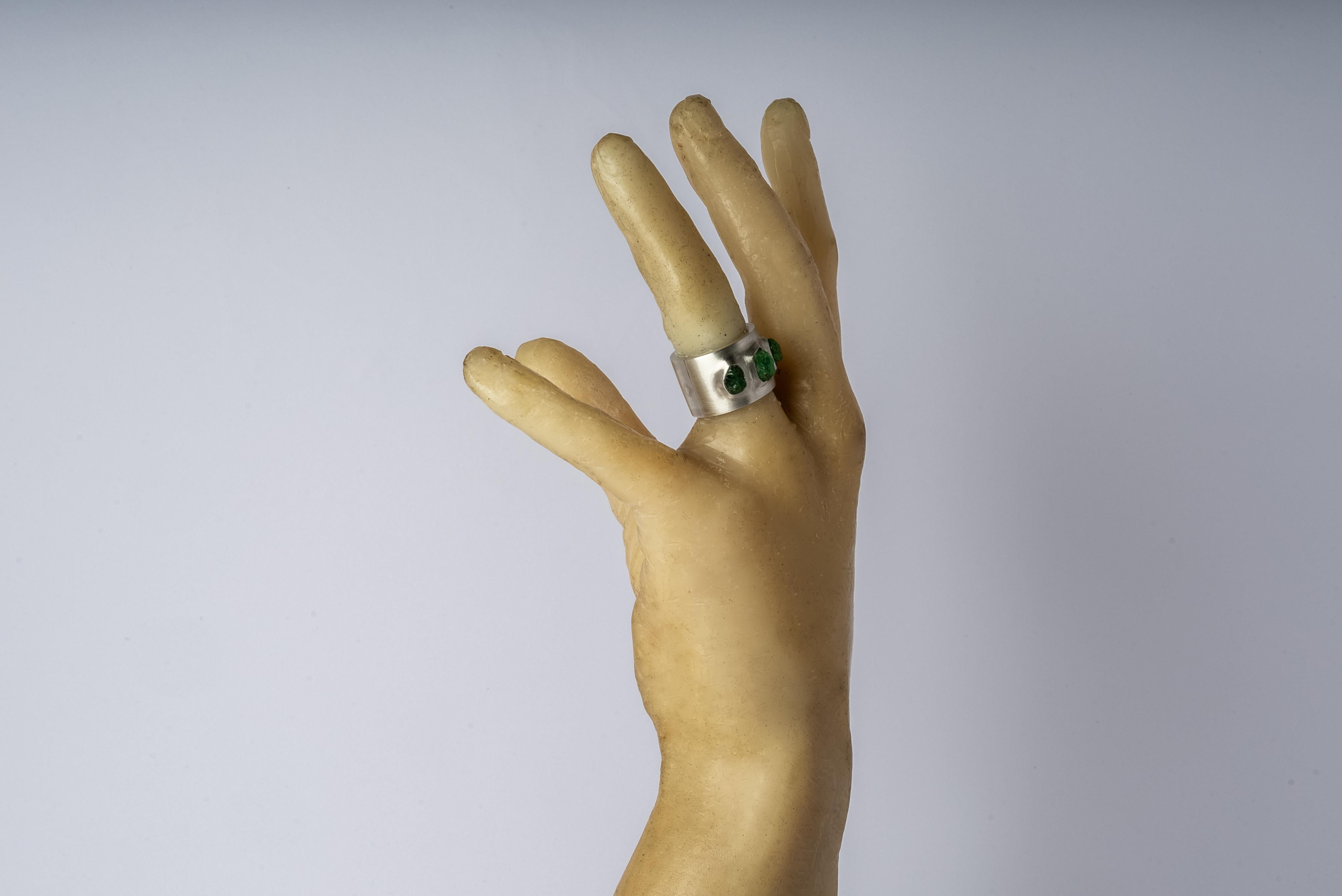 For Sale:  Sistema Ring (Terrestrial Surfaced, 3 Green Garnets, 17mm, MA+GAR) 4