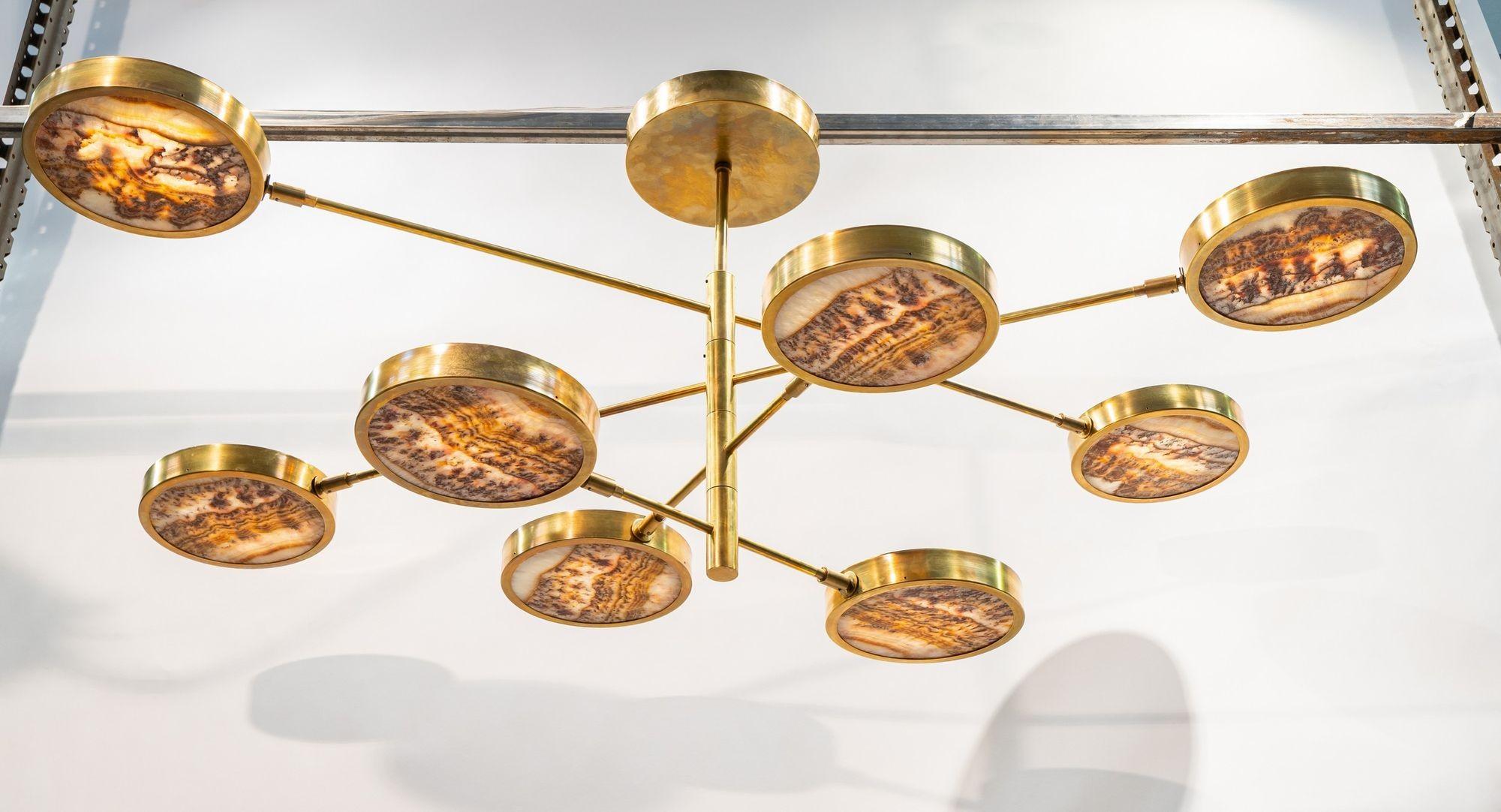 Lampadario Mars Sistema Solare, Piattelli Design, Onice rosso e ottone, 8 paralumi in vendita 8