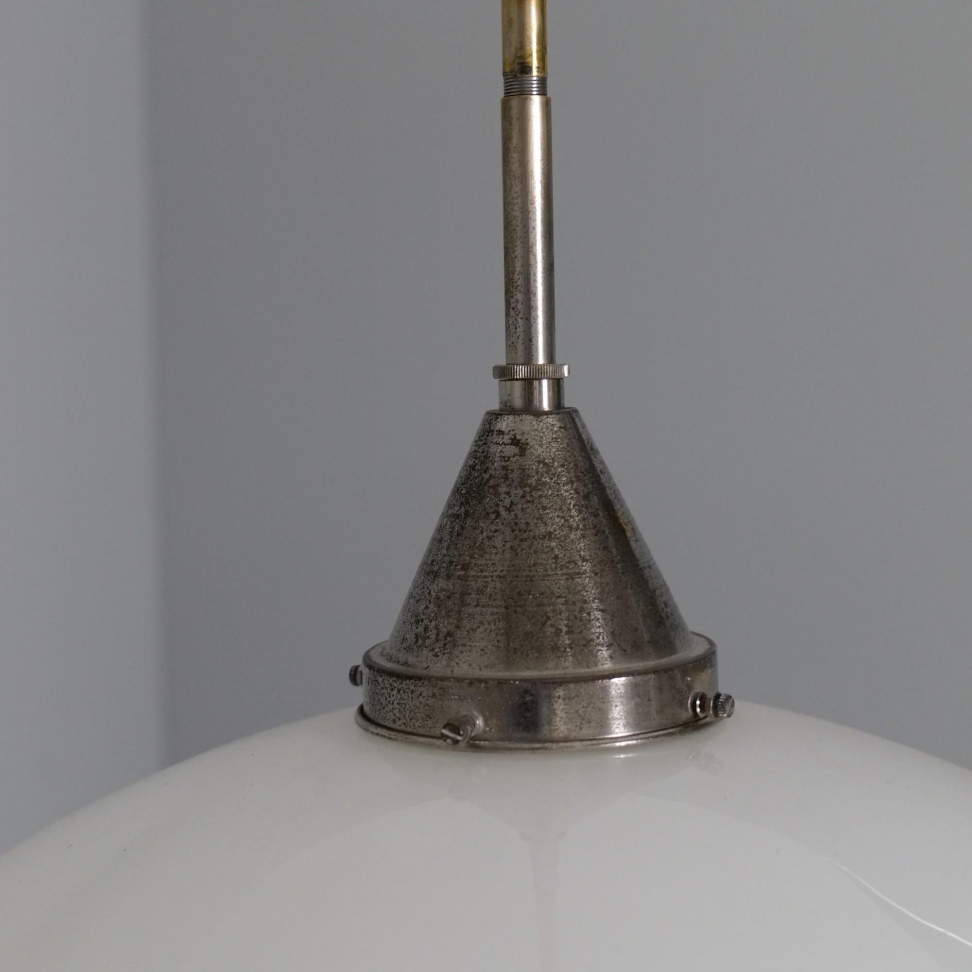 Sistrah P5, lampada a sospensione Bauhaus di C.F. Otto Mueller, anni '30 In condizioni buone in vendita a Saarbrücken, SL