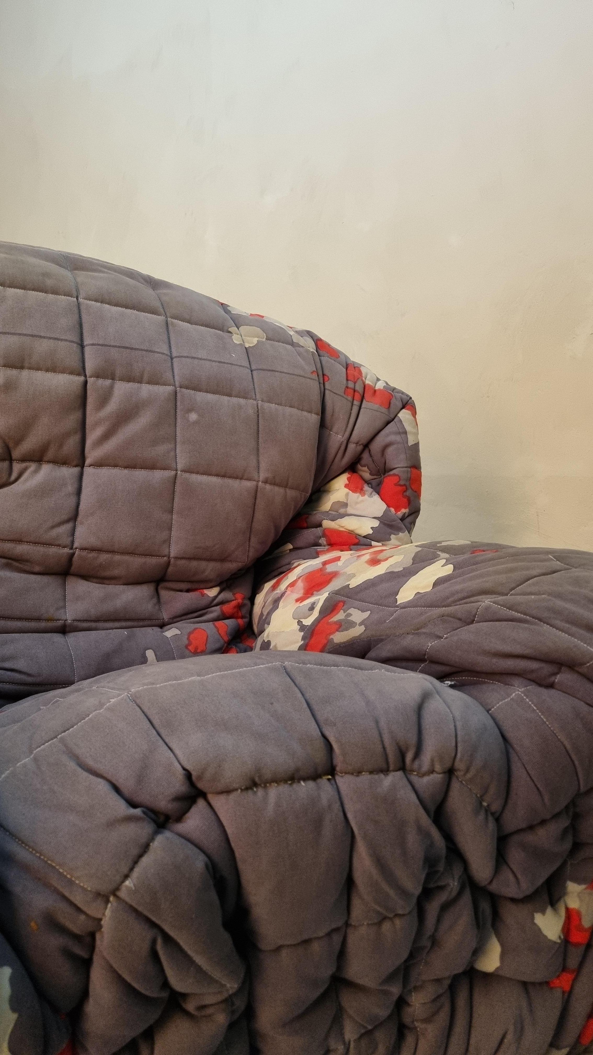 Sillón Sit Down diseñado por Gaetano Pesce para Cassina 1975 en venta 3
