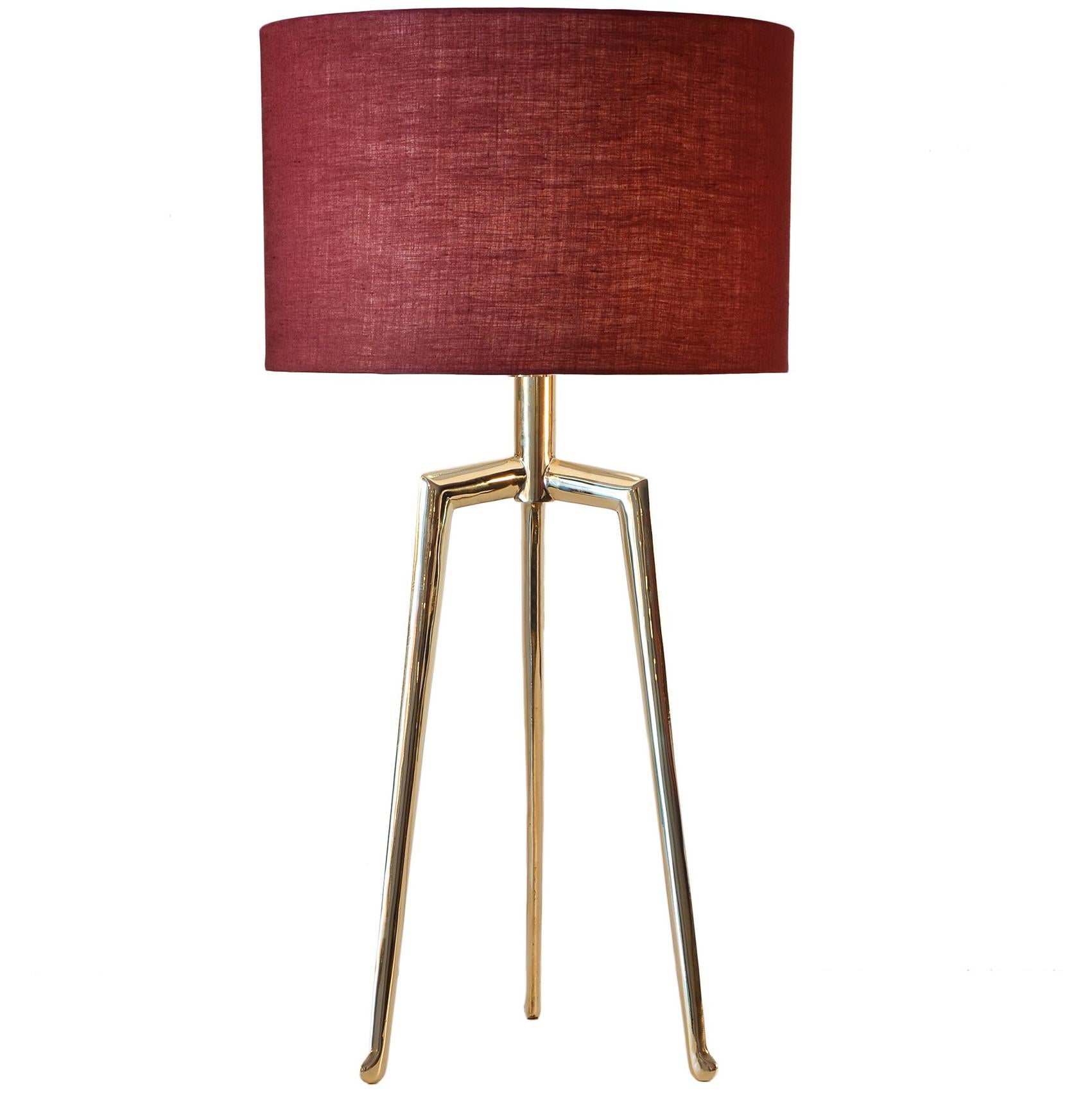 Brazilian contemporary table lamp made of cast bronze For Sale