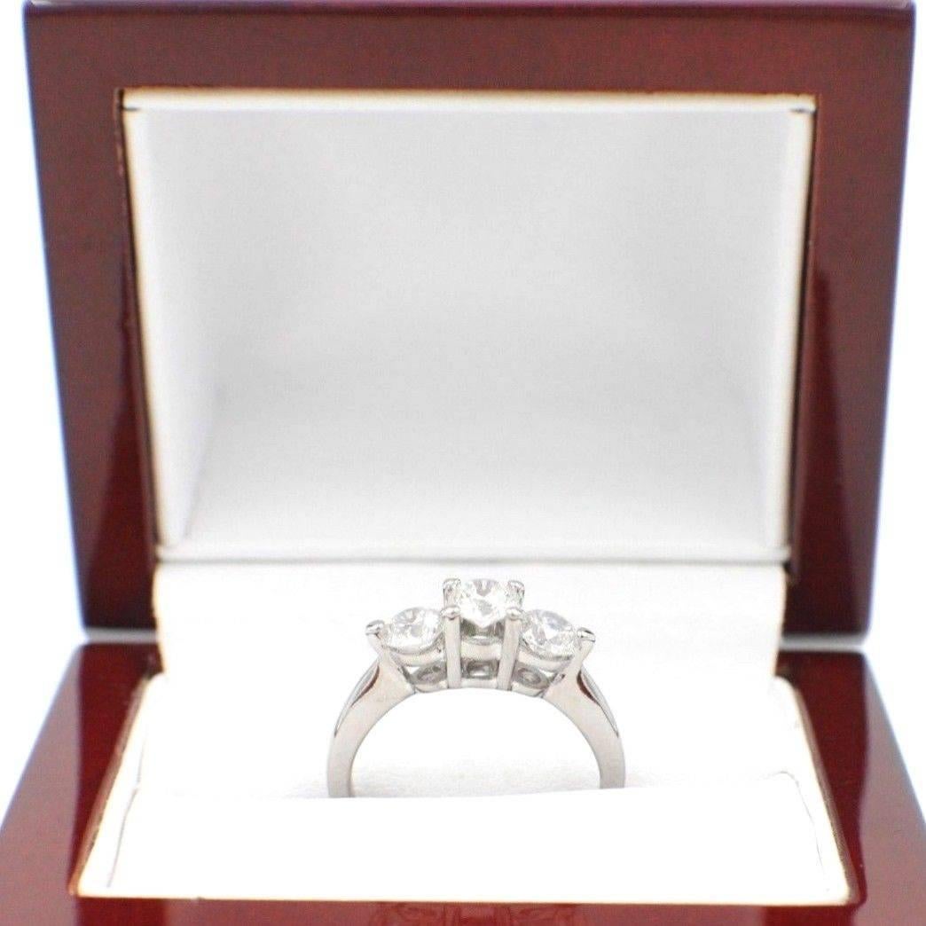 Sitara Round Diamond Ring Round 1.04 Carat Three-Stone Ring GSI Report For Sale 4