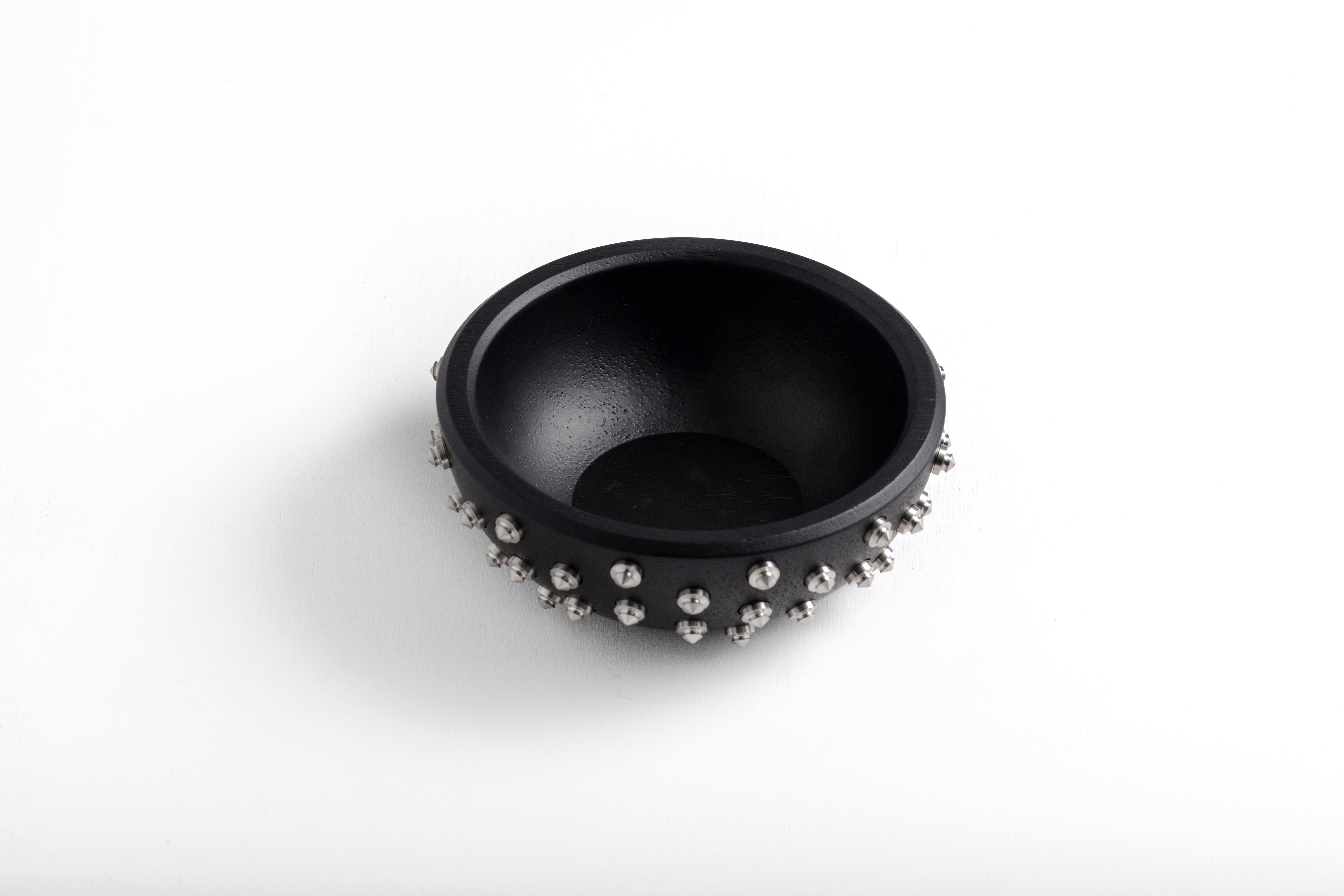 spiked dog bowl