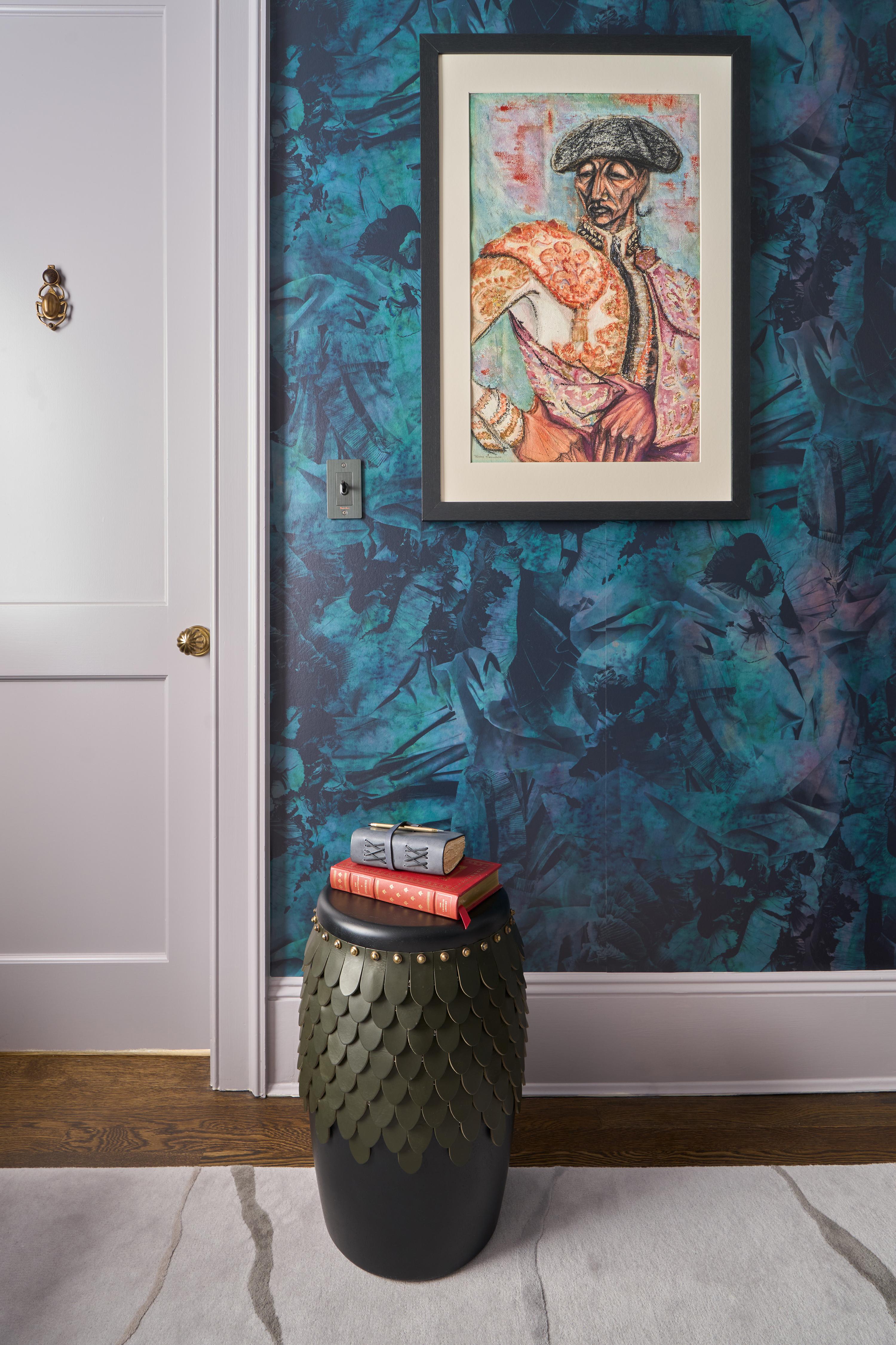 Sitiera Hocker aus Massivholz, dickem Leder in Olivo und Bronze von Estudio Andean im Angebot 2