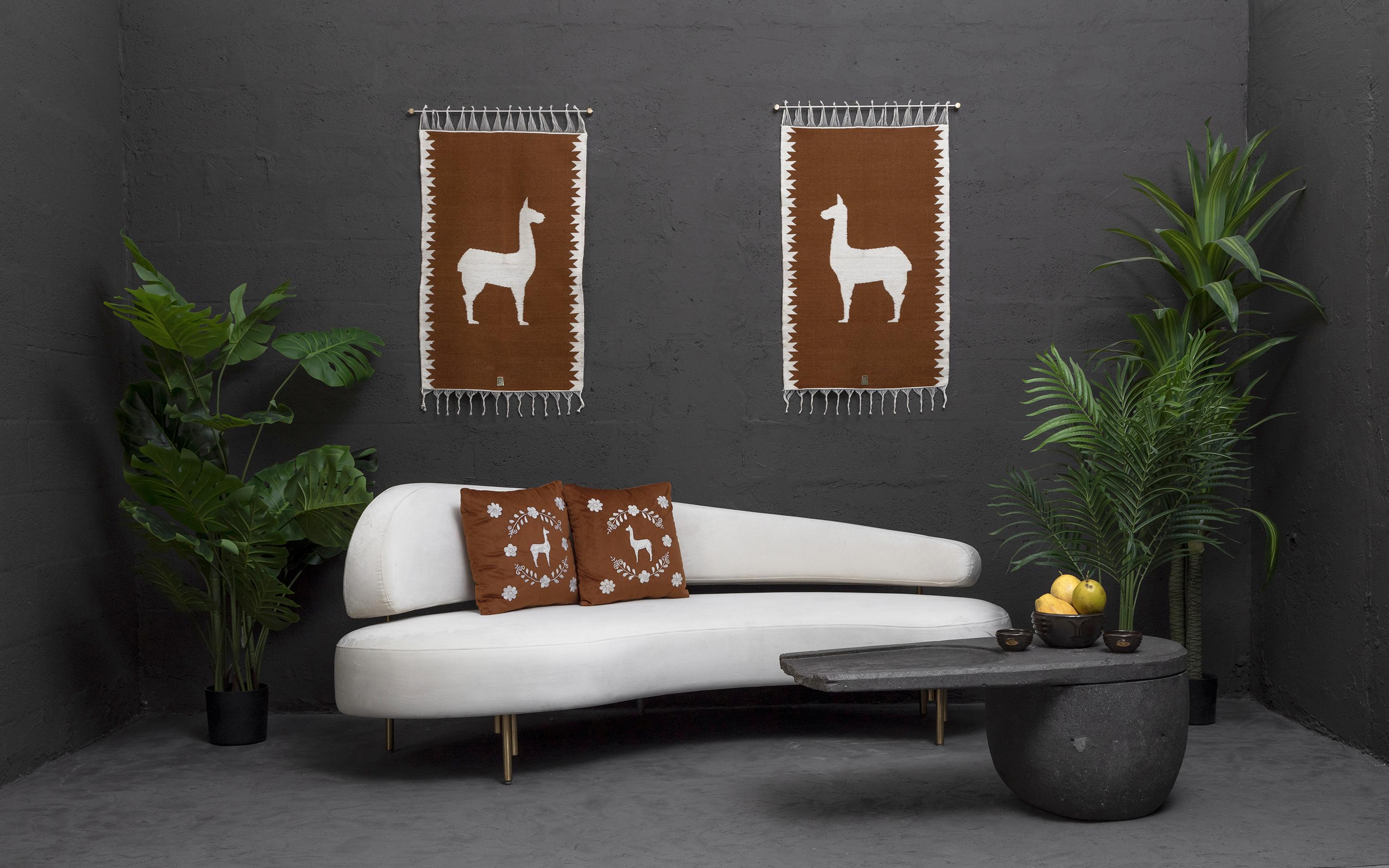 Hand-Crafted SITIERA_01 Ivory Velvet Upholstered 3-seater Sofa with Aged Bronze Legs For Sale