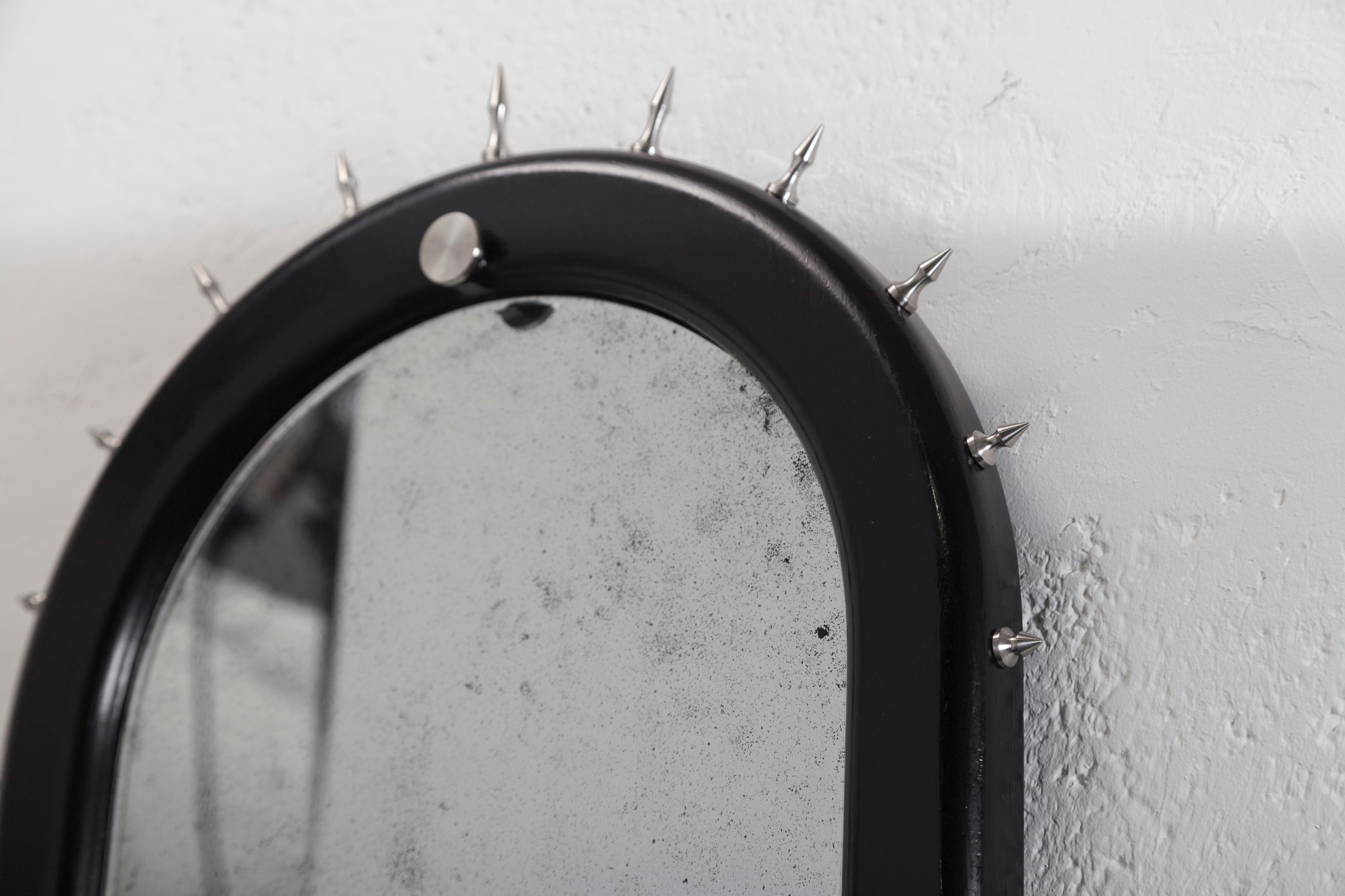 SITIERA_01 Wandspiegel aus Massivholz, Stahl und gealtertem Spiegel von ANDEAN, Vorrätig (Handgefertigt) im Angebot