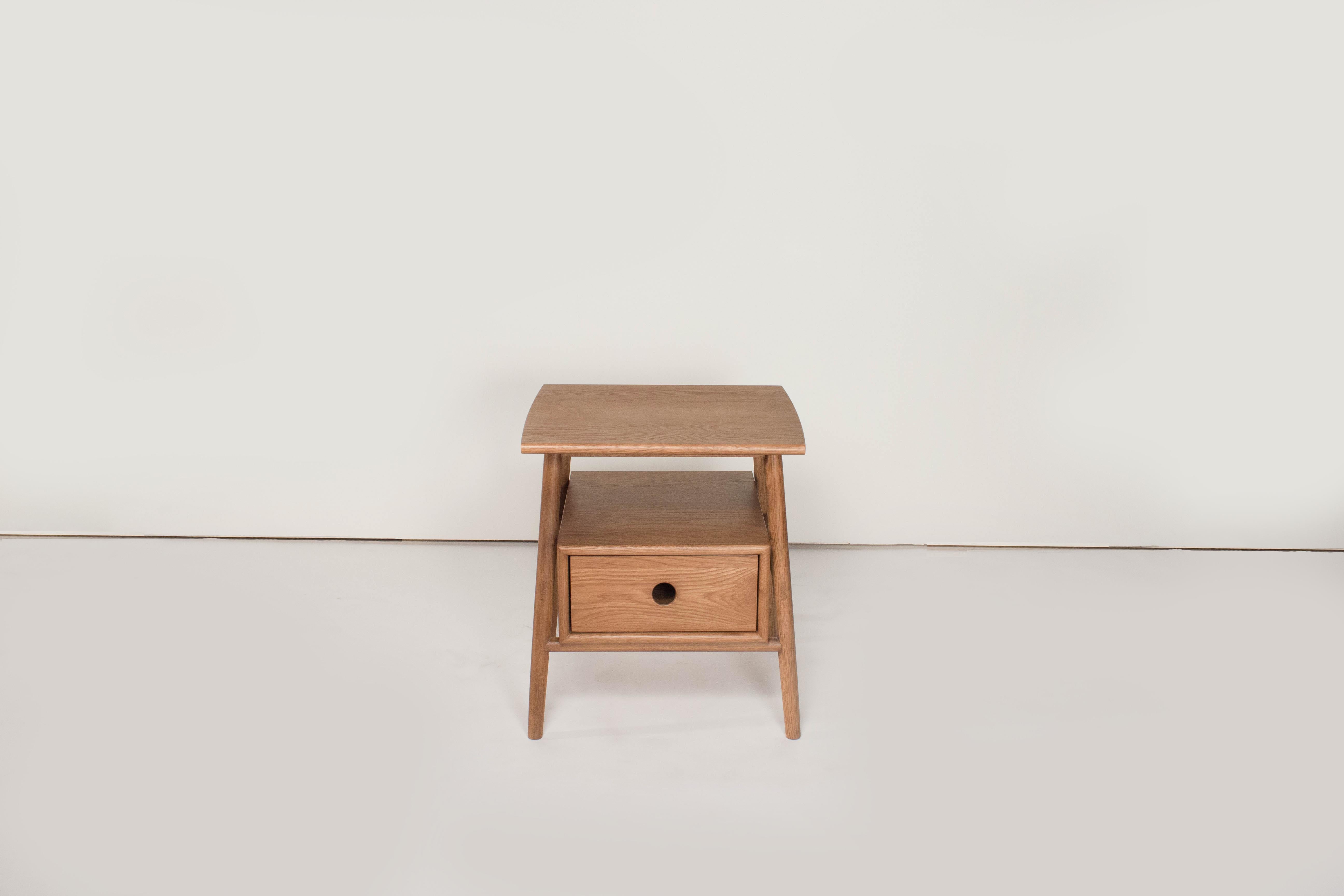 Sun at six is a Brooklyn design studio. We work with traditional Chinese joinery masters to handcraft our pieces using traditional joinery. The sitka side table features traditional joinery throughout.

• Solid white oak
• Tung oil finish
•