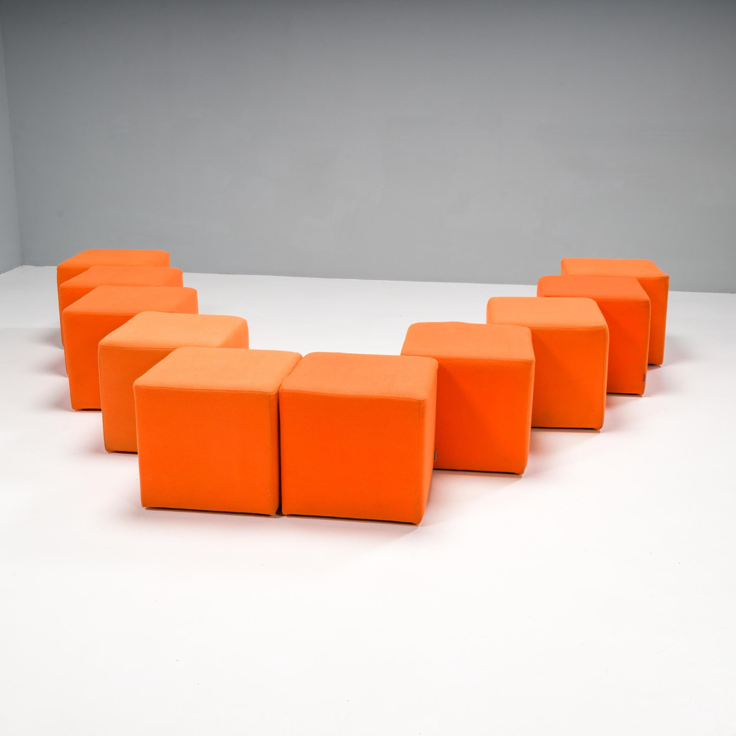 SITS Furniture Quadratische orangefarbene Stoffhocker, 10er-Set (21. Jahrhundert und zeitgenössisch) im Angebot
